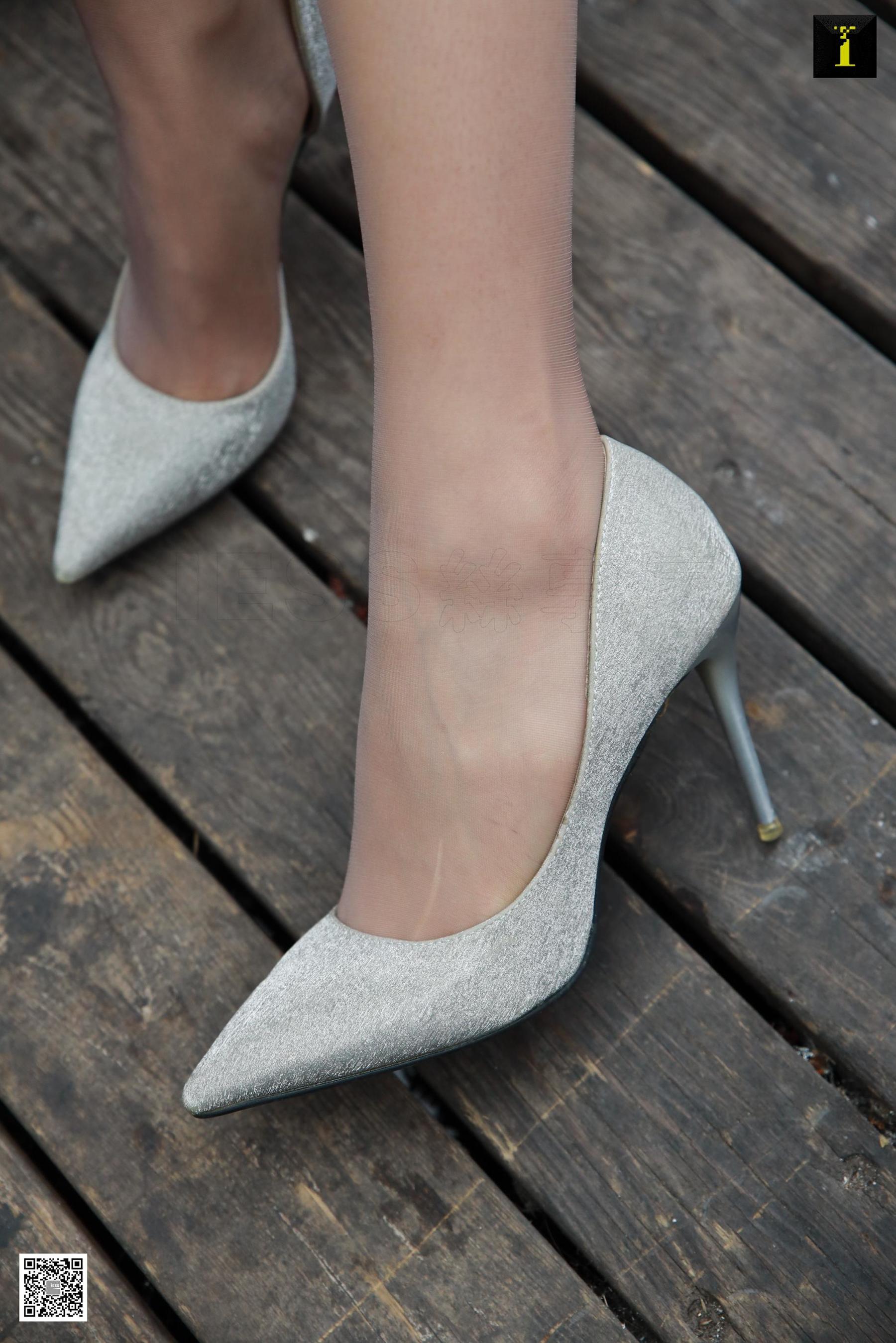 [异思趣向IESS] 模特 羽西 《御姐羽西守护你》_第1张