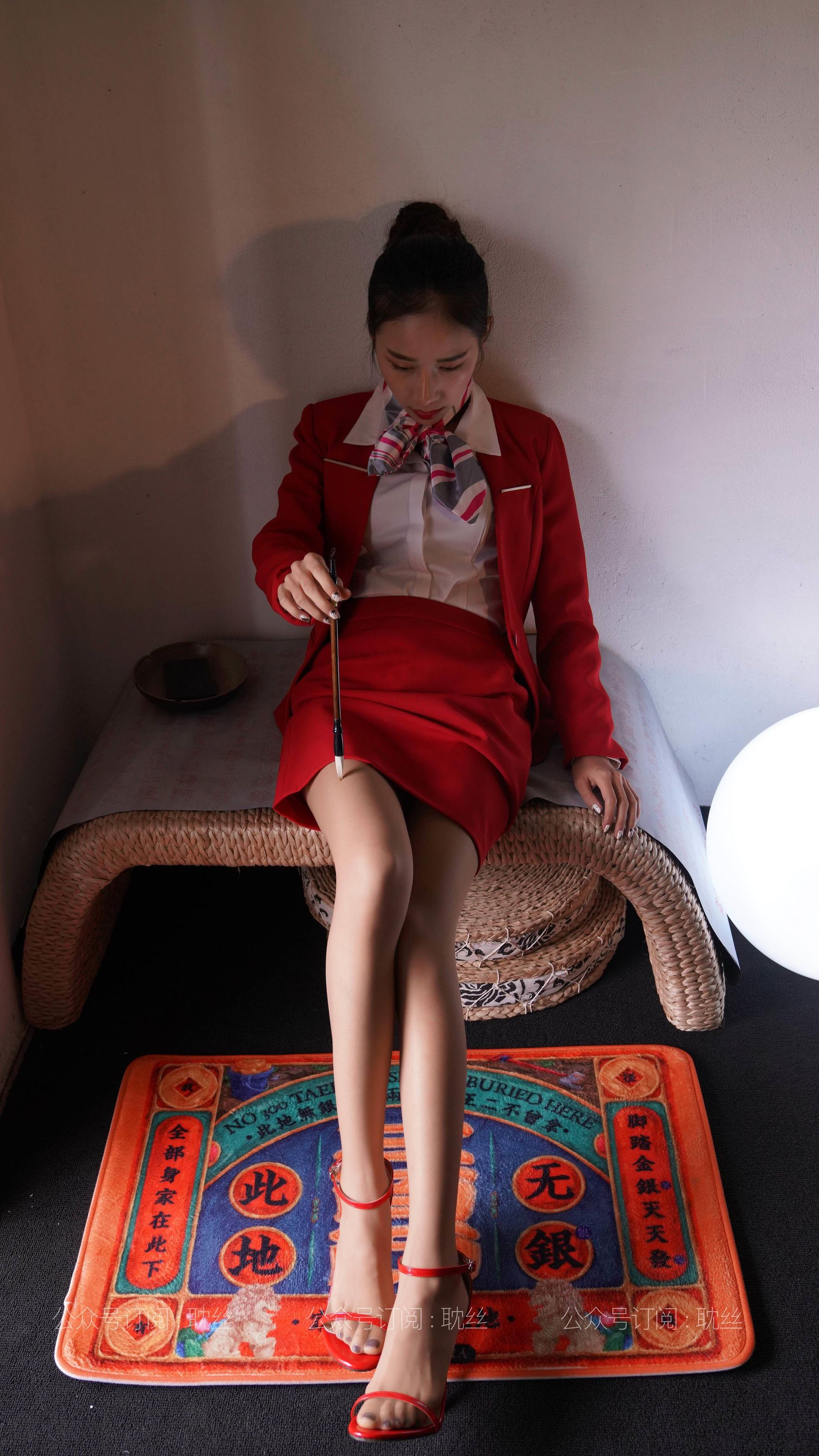 [IESS异思趣向] 丝享家 765：美子《红衣领班》_第3张