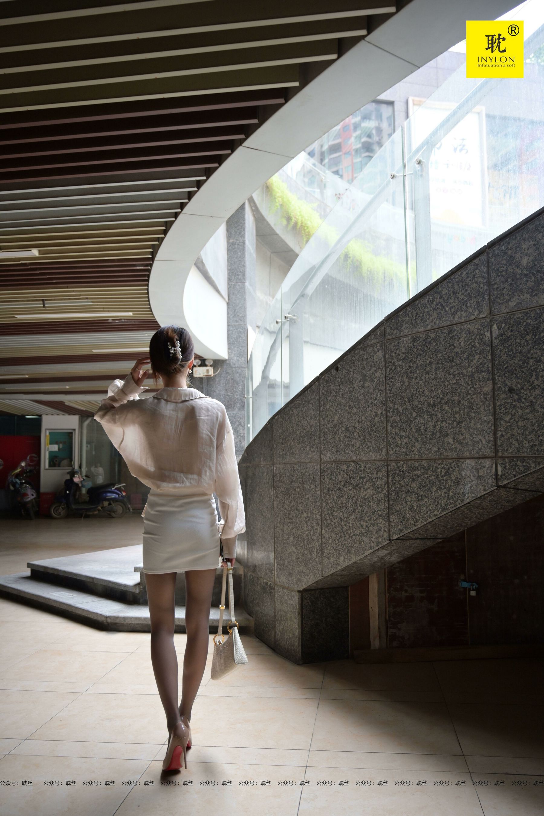 [IESS异思趣向]第N种幻想 丘主管 一个人下班⑧_第2张