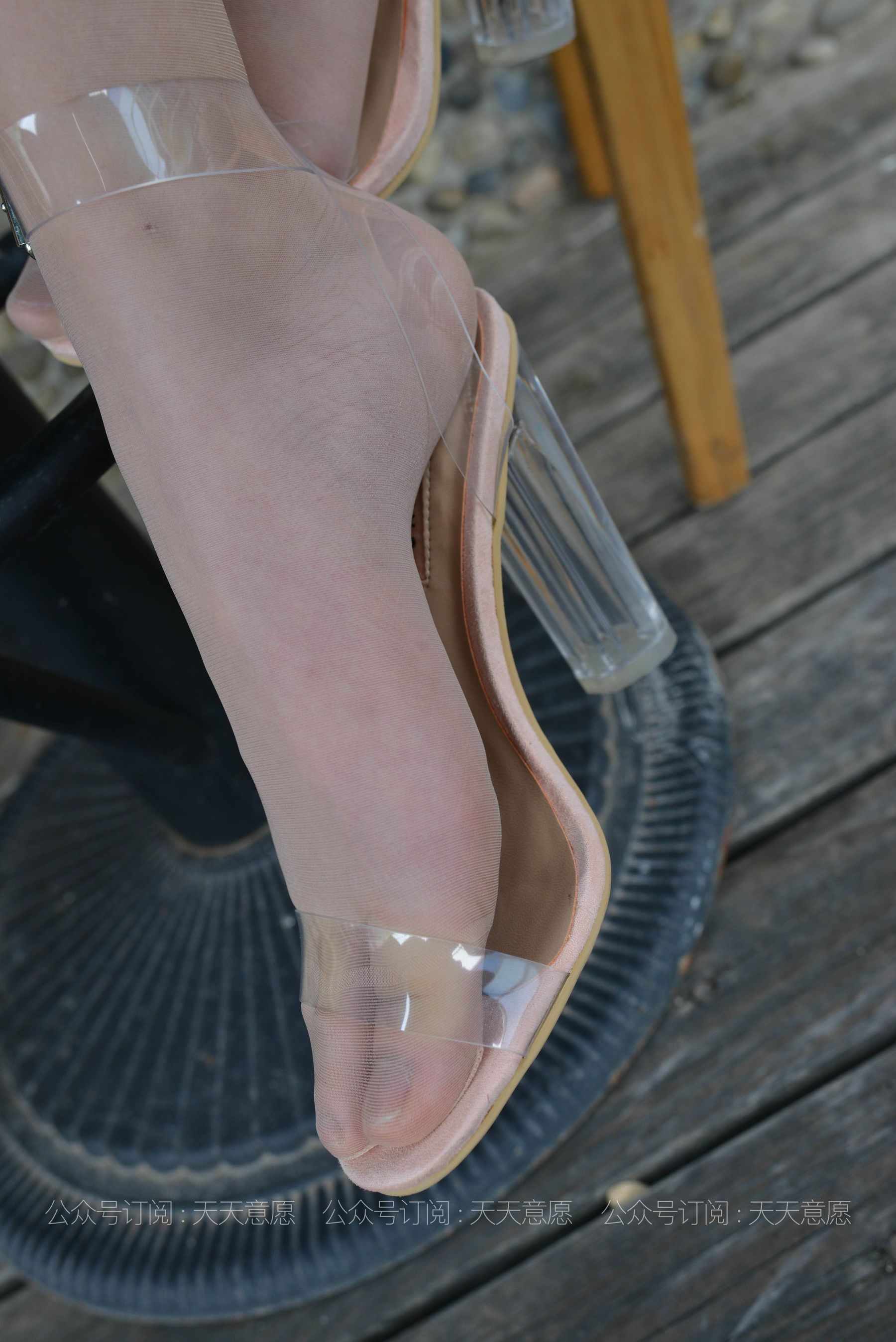 [IESS异思趣向] 丝享家 784：潇潇《长腿花辣妹》_第2张