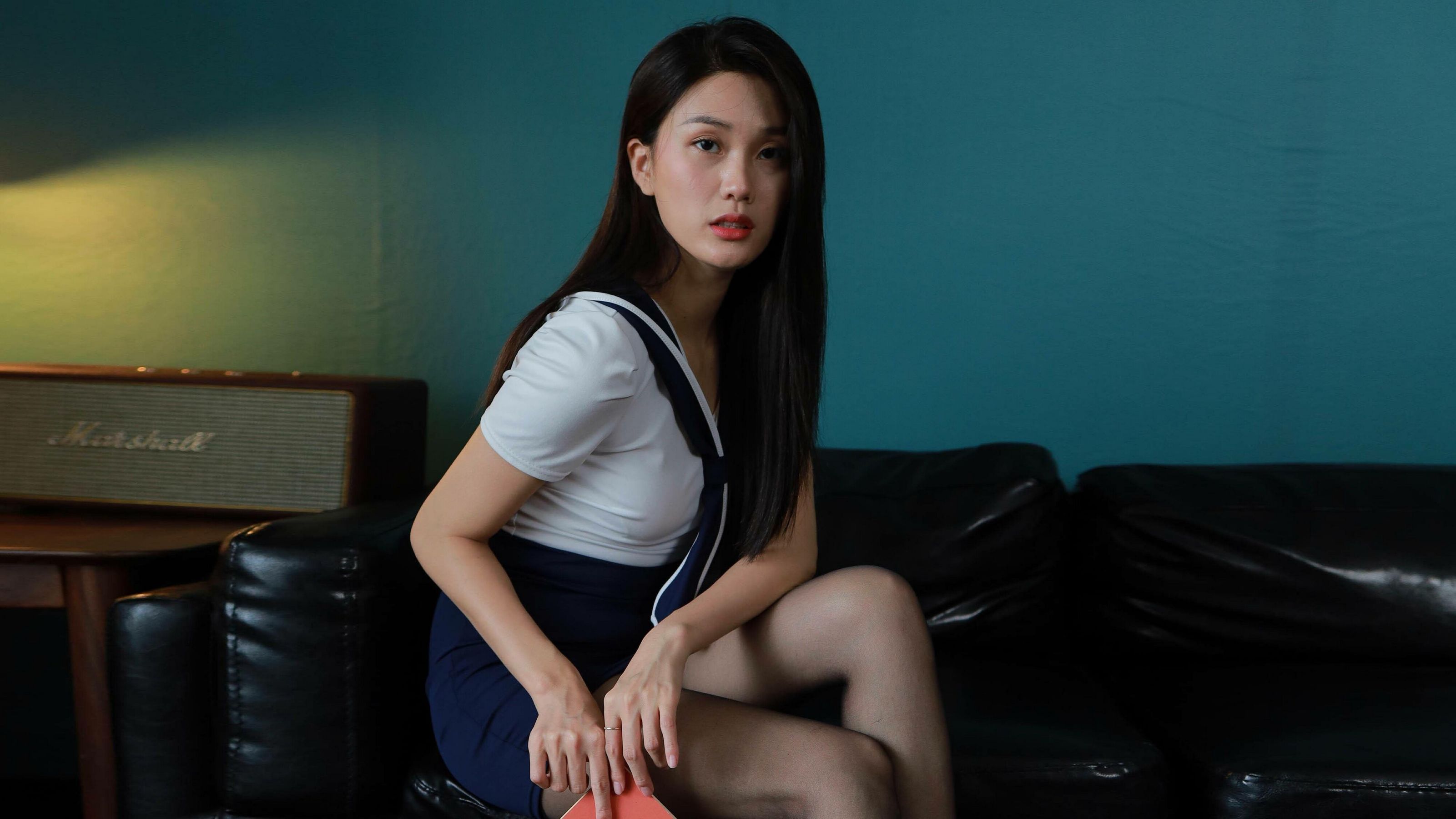 [IESS异思趣向] 丝享家 802：羽西《沙发上的黑丝》_第1张