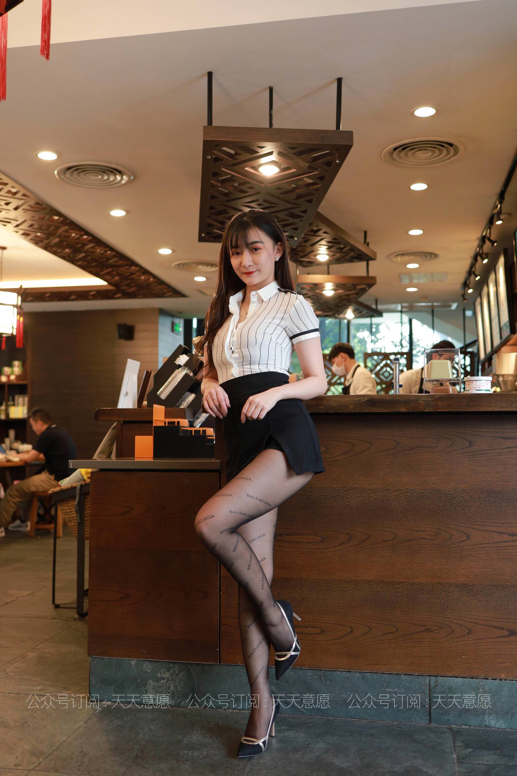 [IESS异思趣向] 丝享家 836：秋秋《字母黑丝》 丝袜美腿套图_第4张