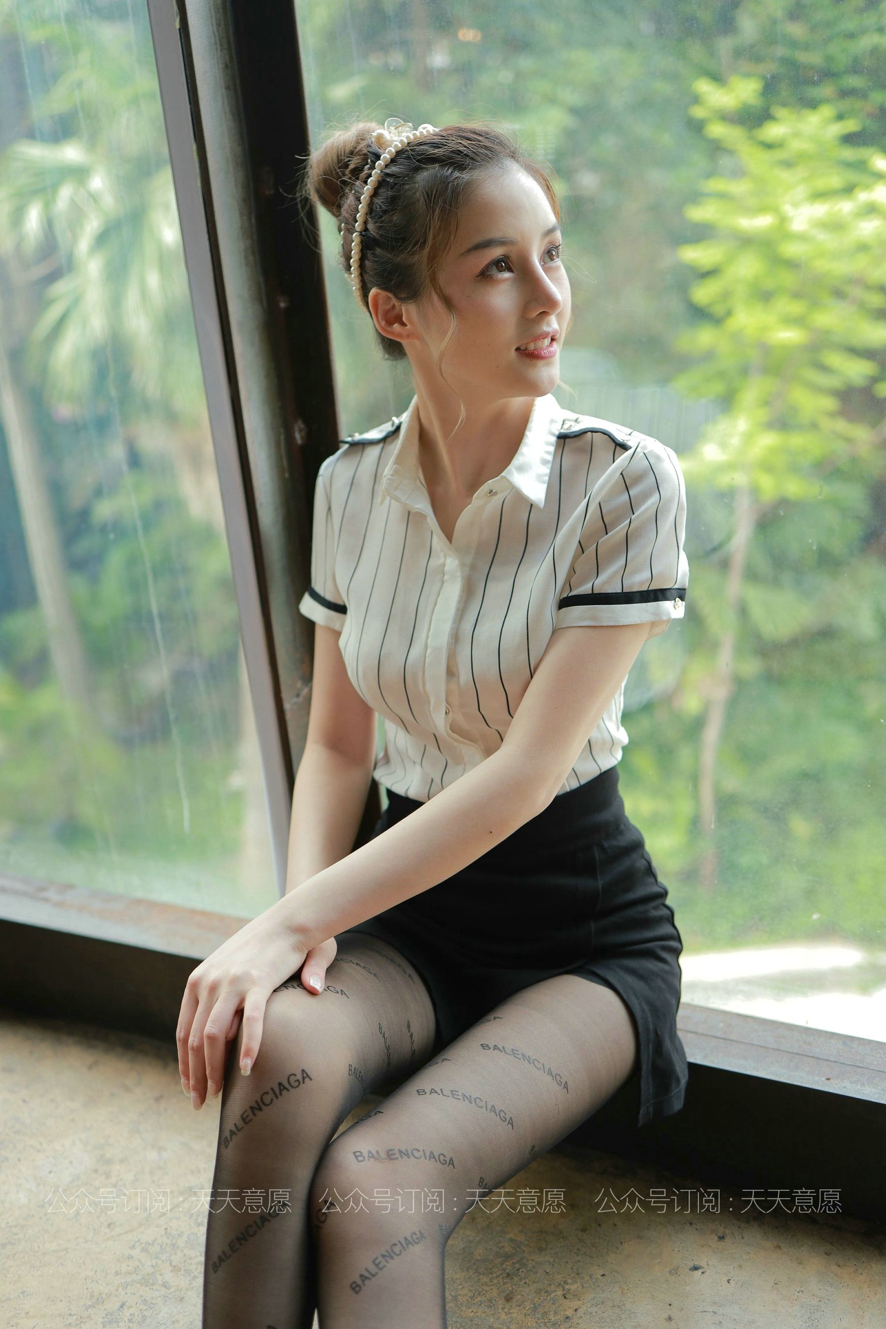 [IESS异思趣向]  模特：九妹《最美职业装》_第3张