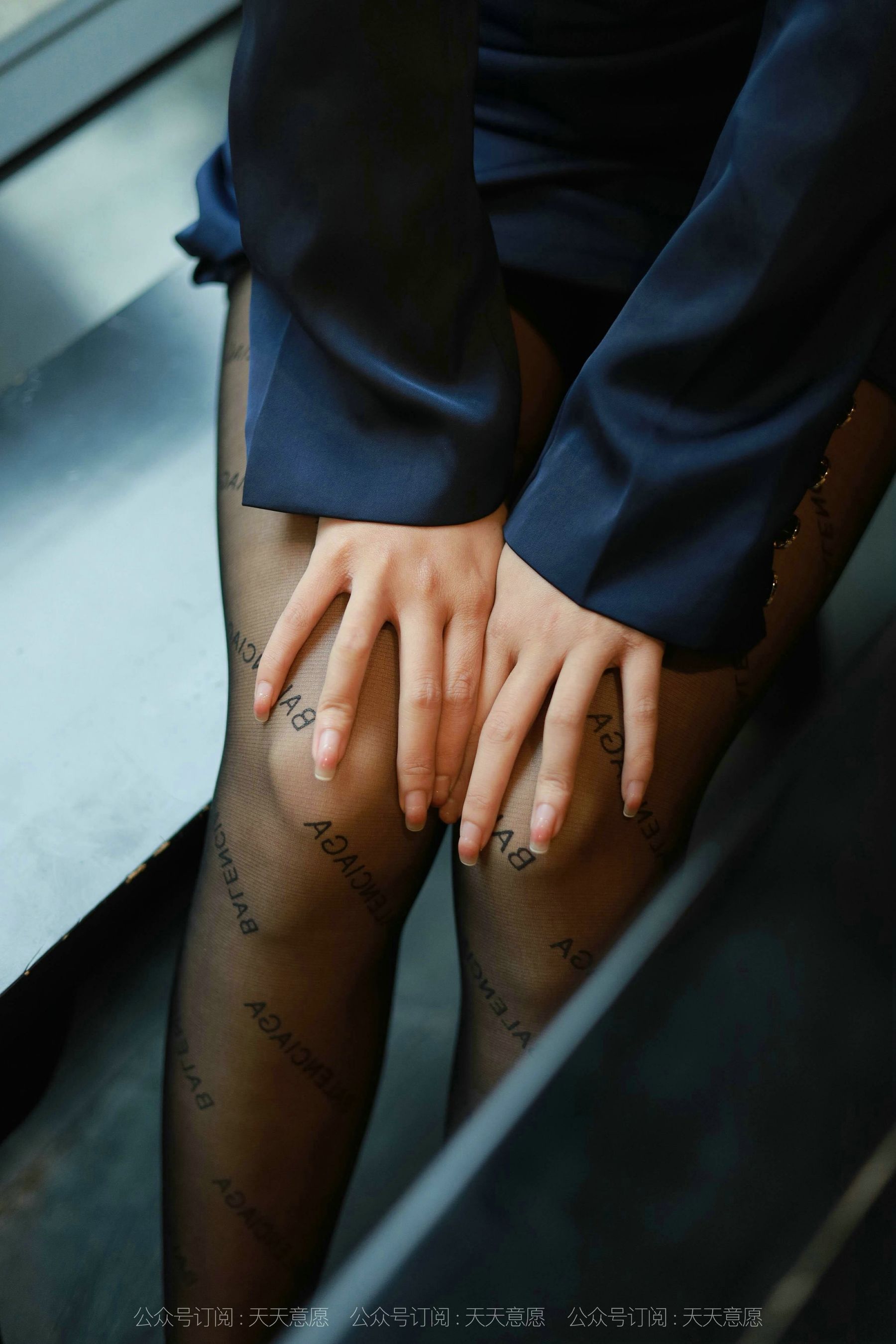 [IESS异思趣向]  模特：婉苹《OL性感包臀裙》_第4张