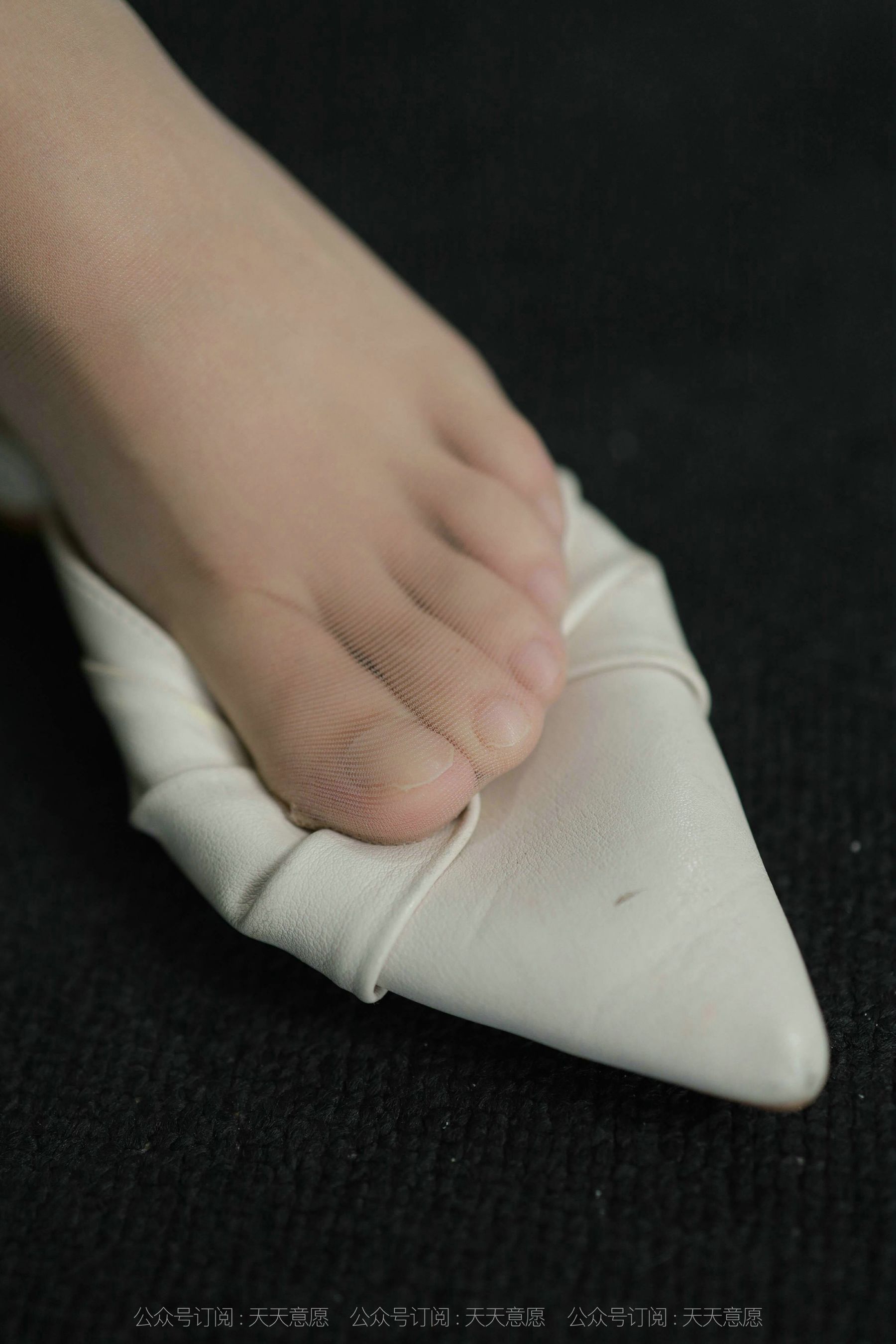 [IESS异思趣向]  模特：婉苹《温柔的碎花裙》_第5张