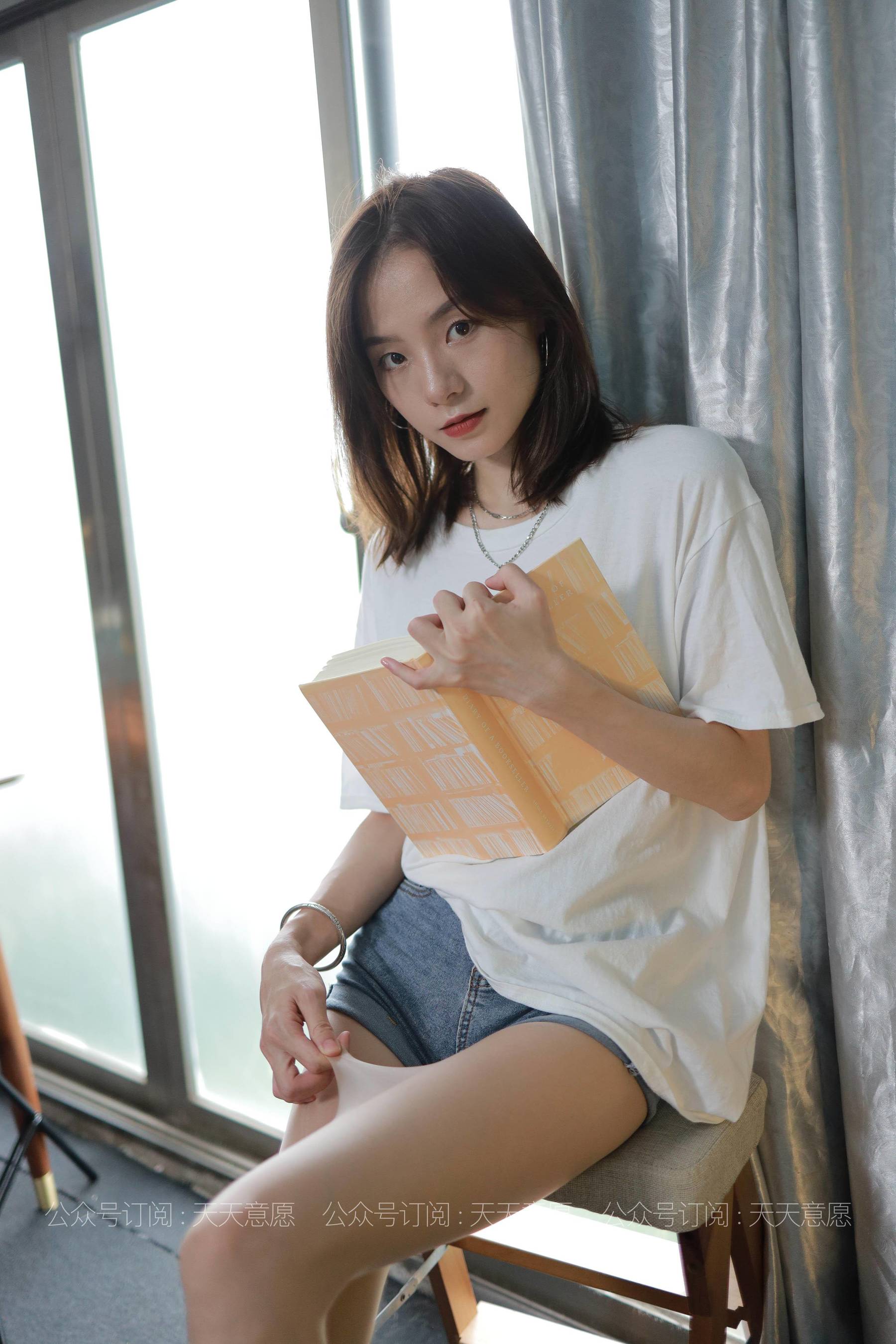 [IESS异思趣向]  模特：小六《邻家少女爱看书》_第2张