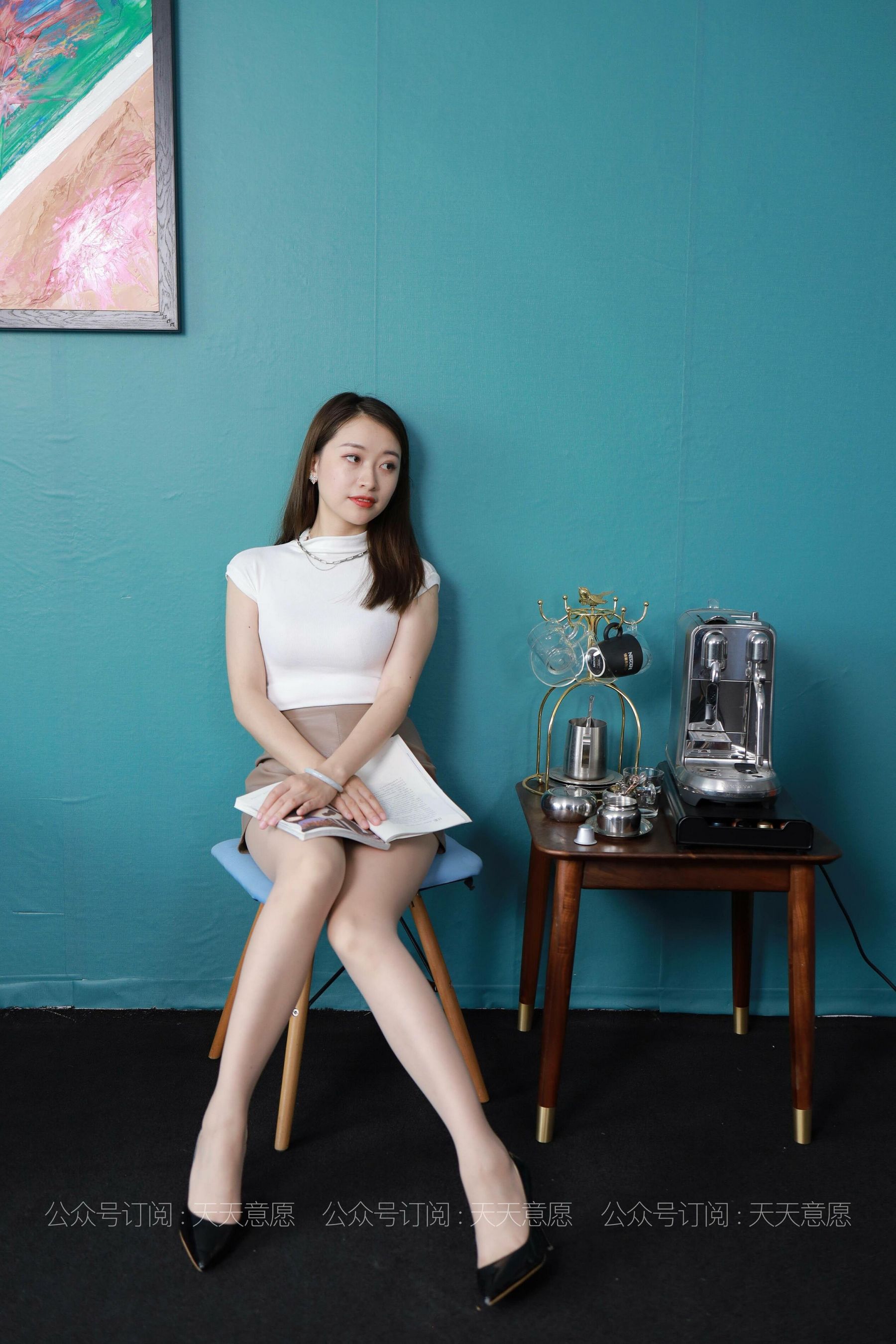 [IESS异思趣向]  模特：小婕《书中颜如玉》_第2张