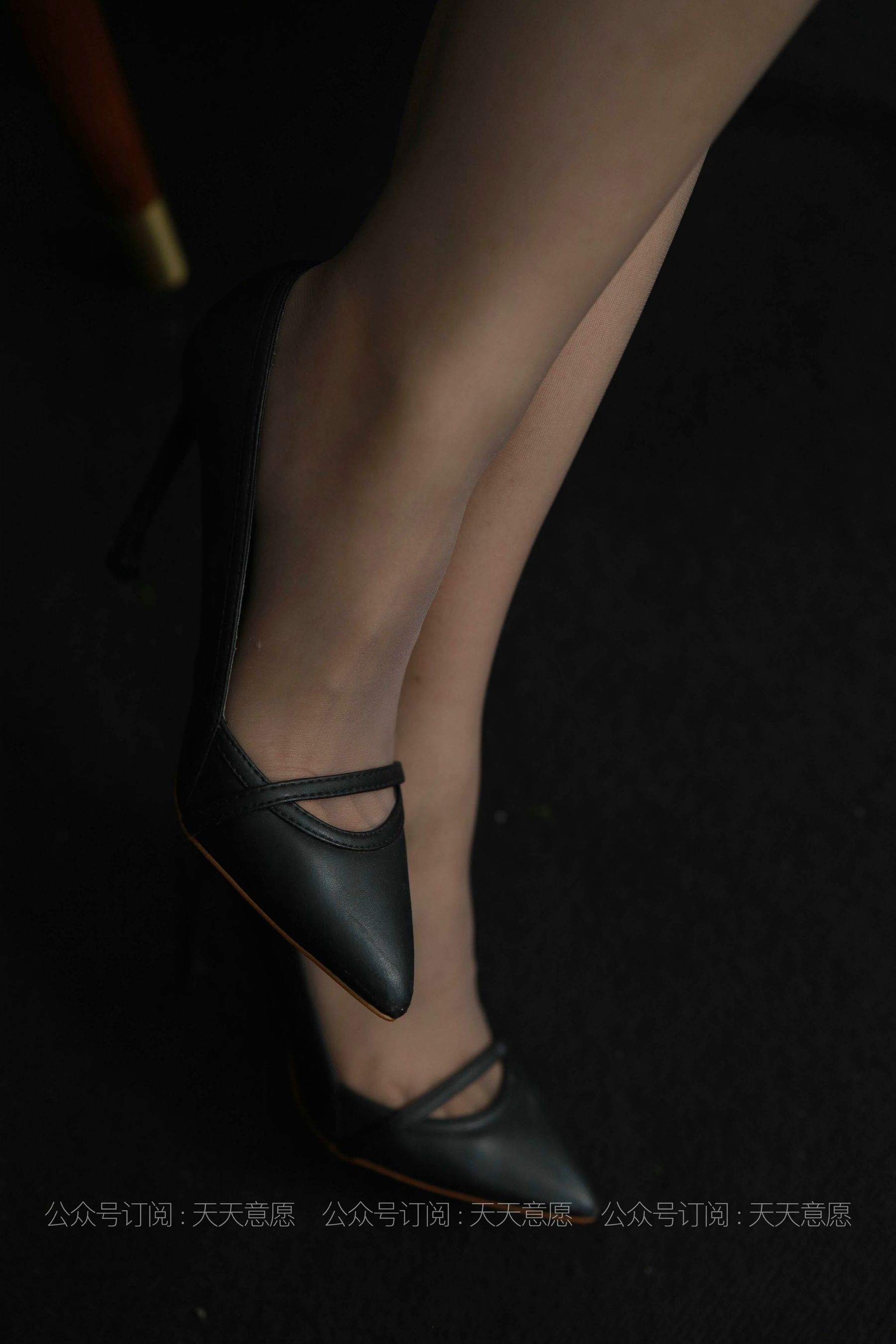 [IESS异思趣向]  模特：小婕《美女开例会》_第4张