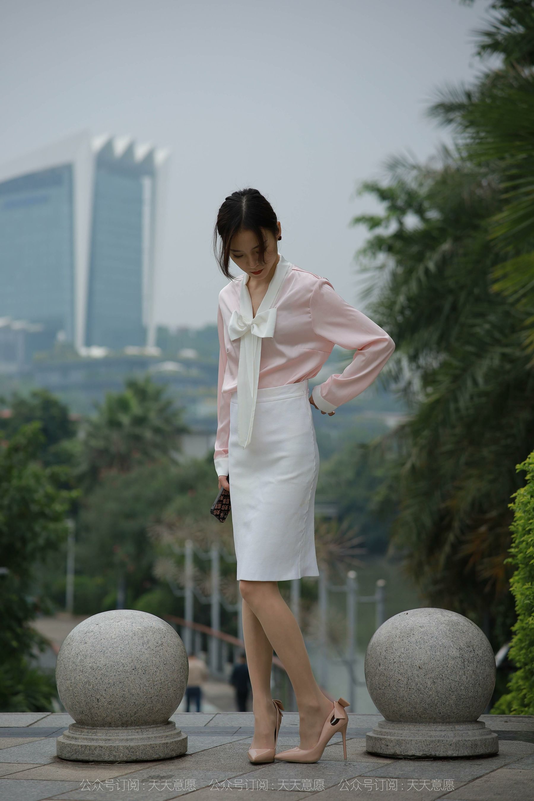 [异思趣向IESS]  模特 小六 《城市丽人》_第1张