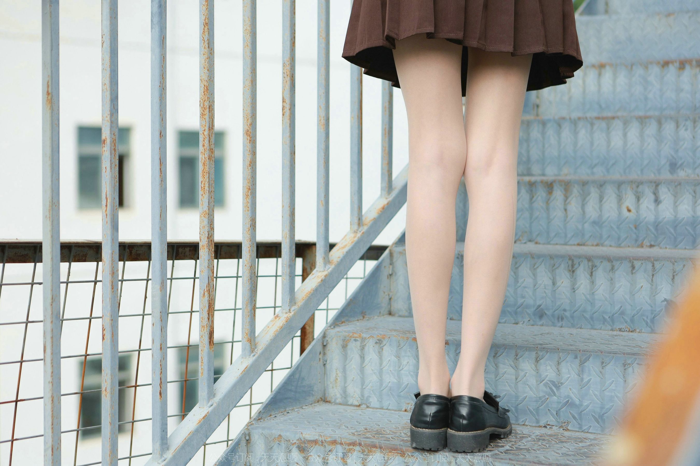 [异思趣向IESS] 模特 团团 《网易云长腿少女》_第5张