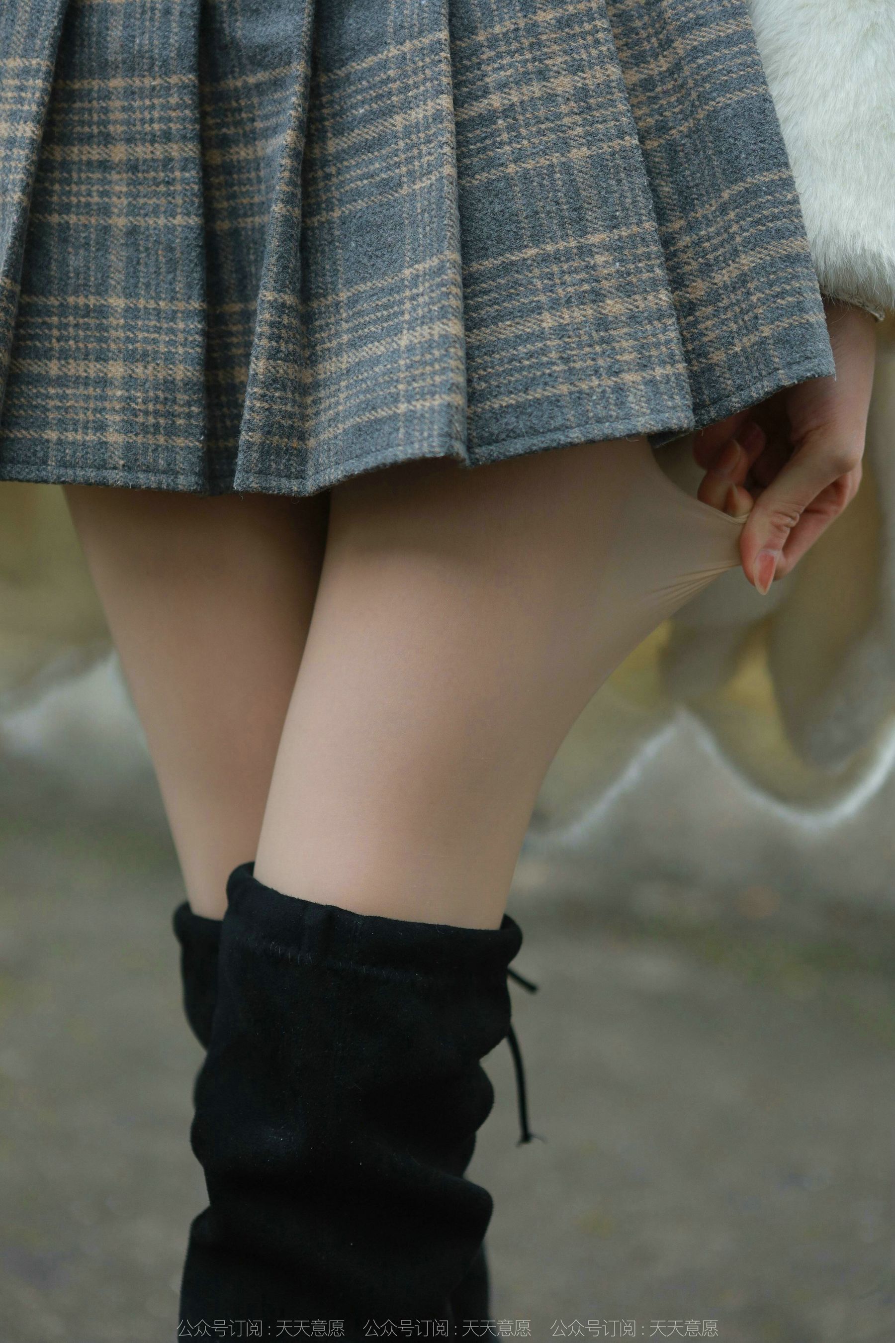 [异思趣向IESS] 模特 团团 《长靴肉丝》_第5张