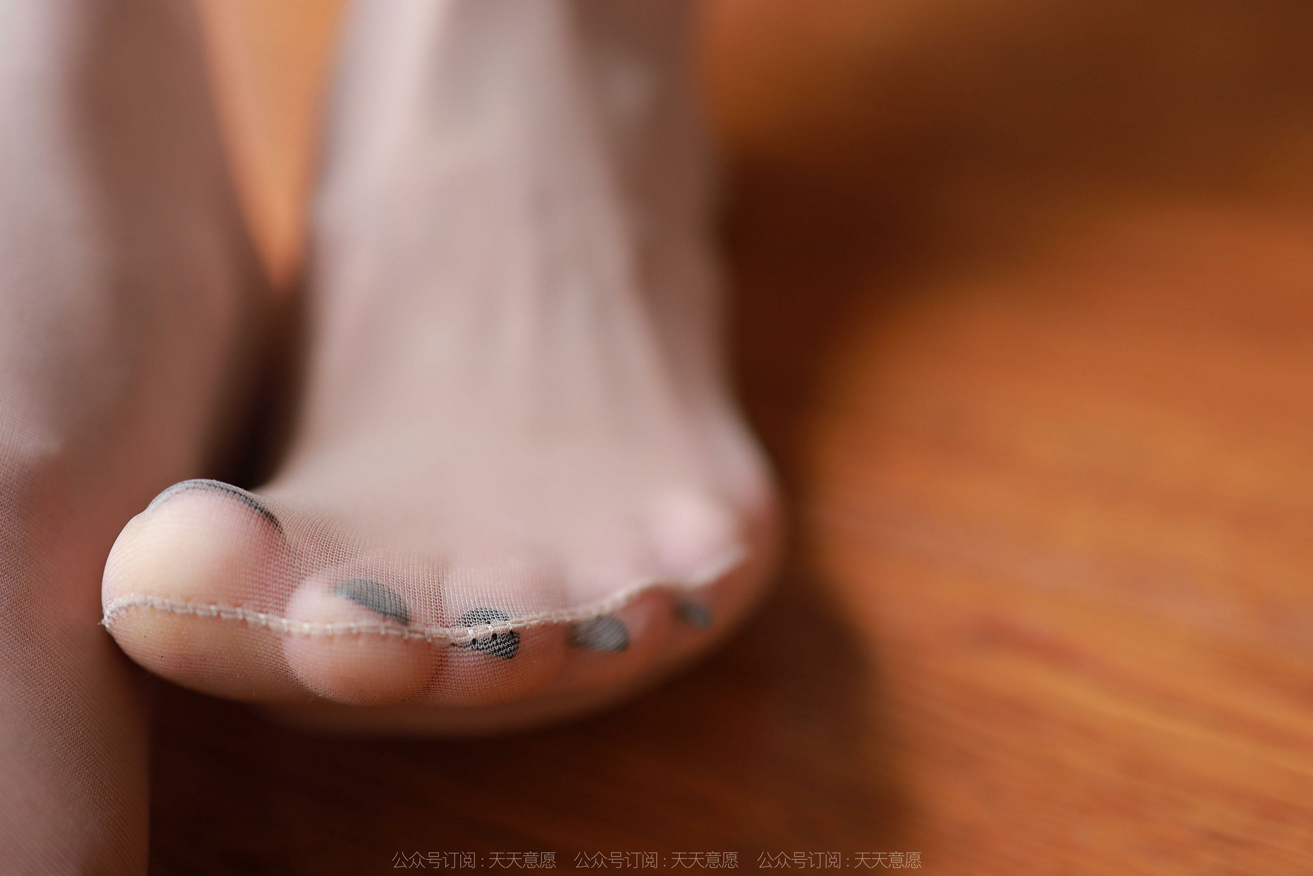 [异思趣向IESS] 模特 小六 《短发配短裙》_第5张