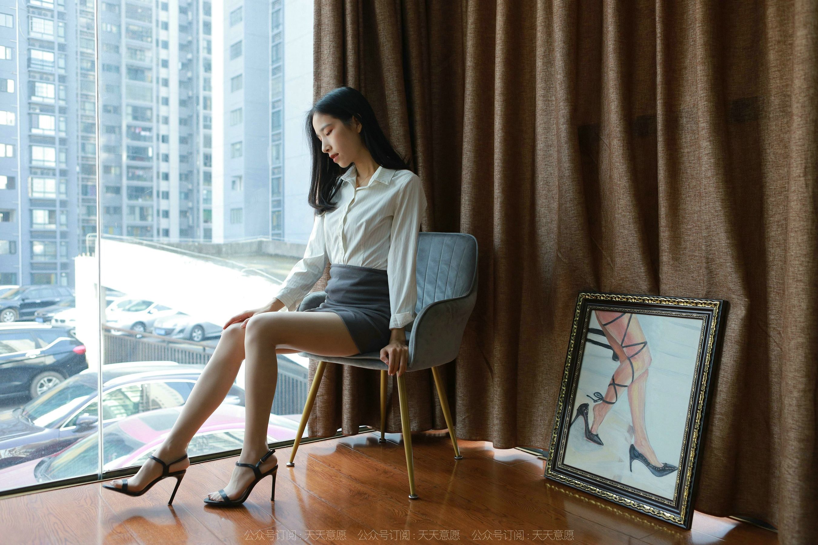 [异思趣向IESS] 模特 美子 《地板上的尤物》_第2张