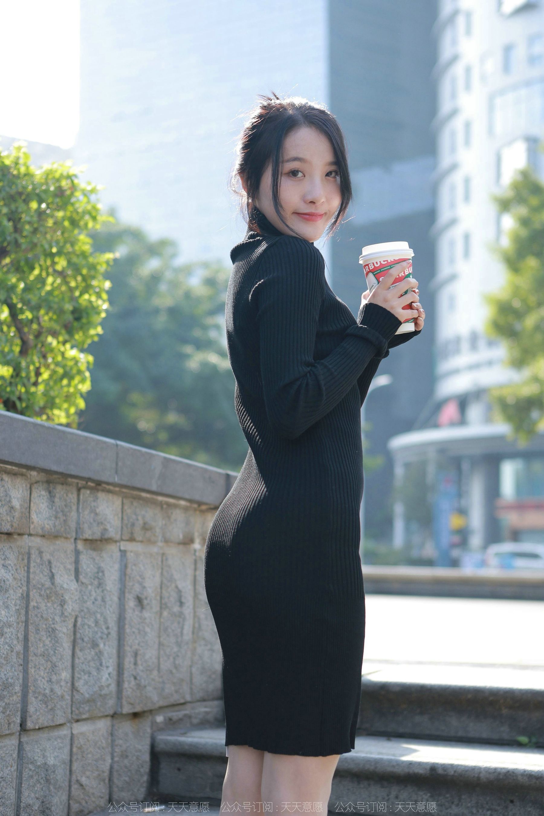 [IESS异思趣向] 模特：婉萍 《黑色包臀裙》_第5张