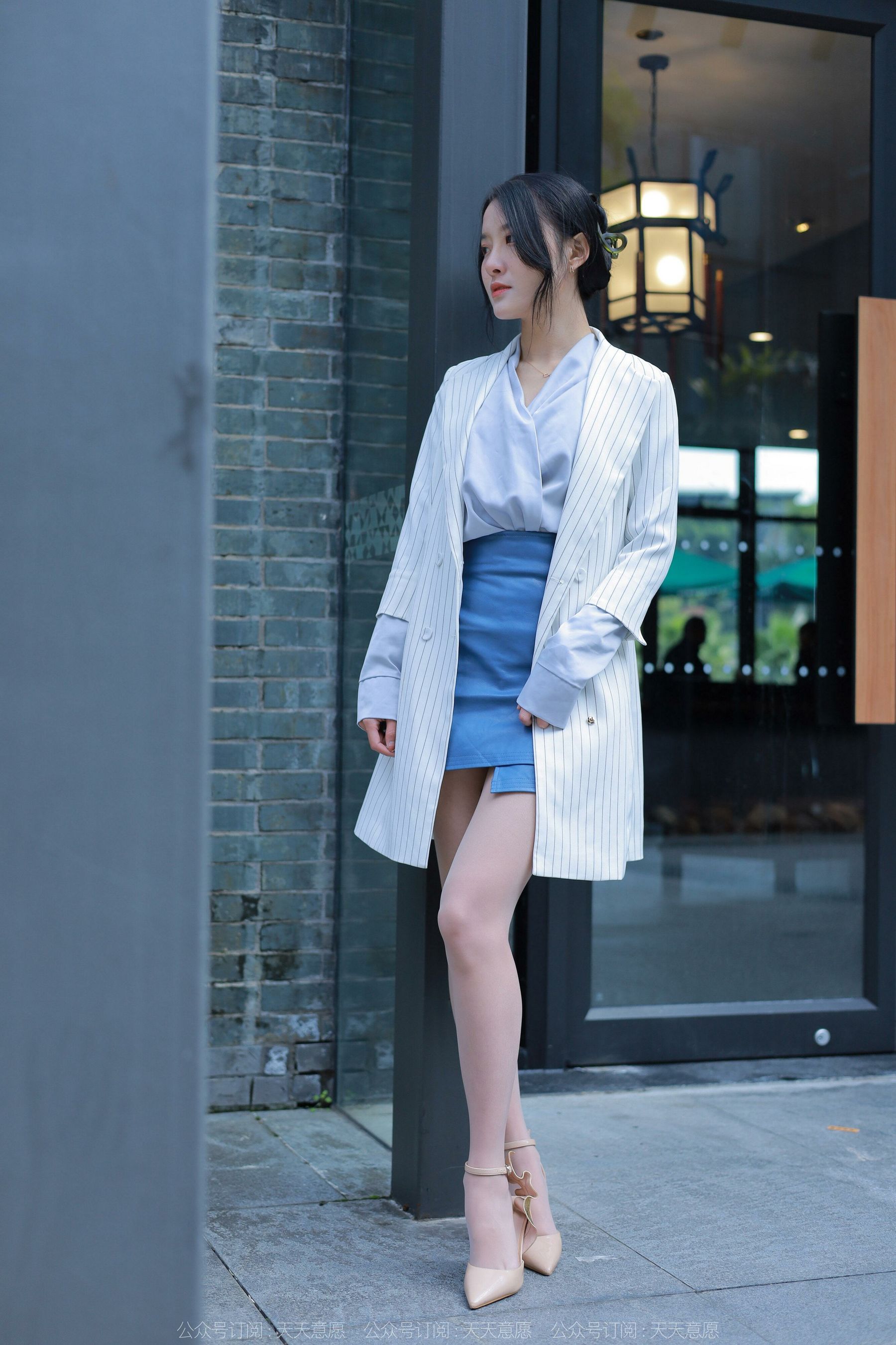 [异思趣向IESS] 模特：婉萍《蓝衣女神》_第3张