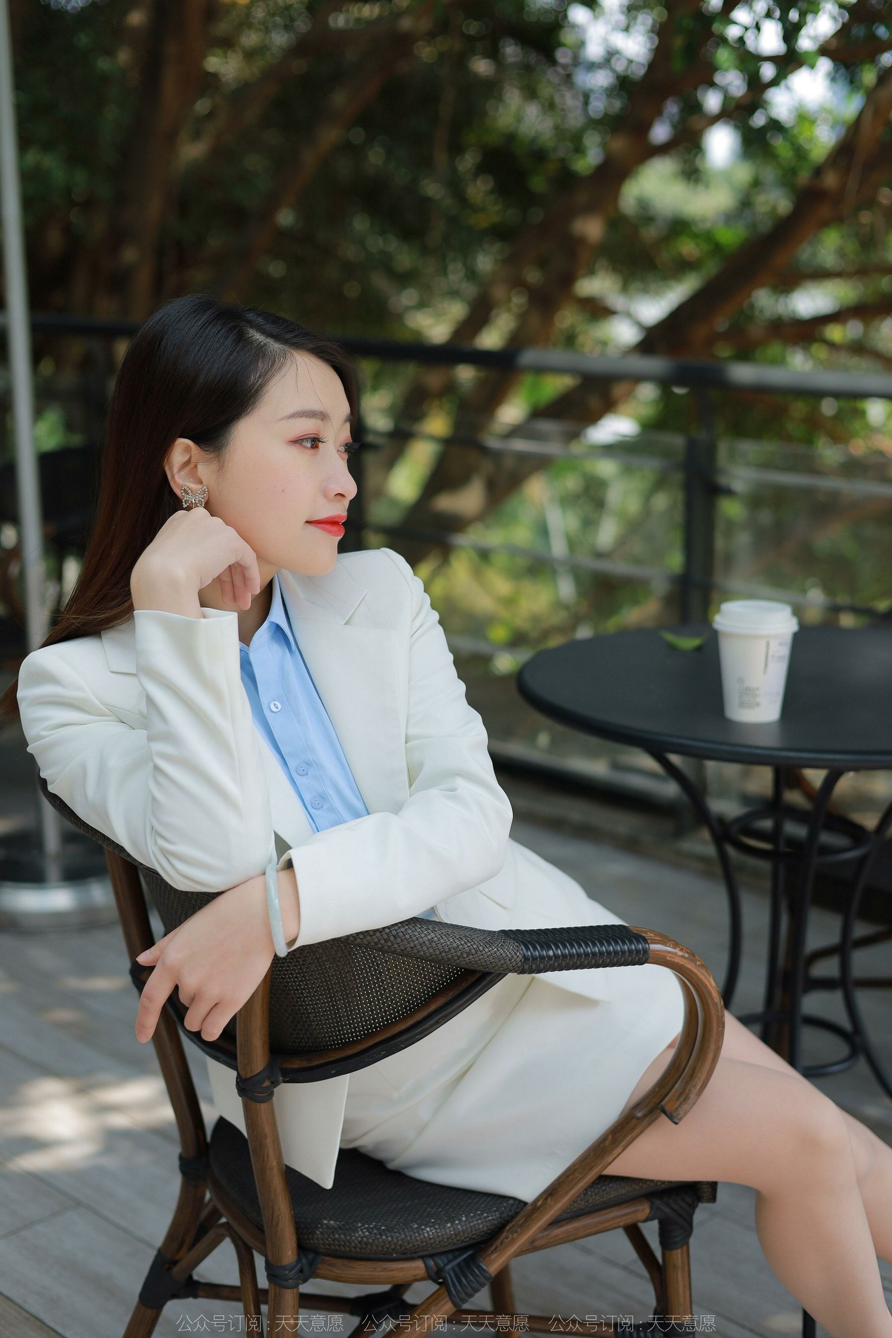 [异思趣向IESS] 模特：小婕《都市白领》_第2张