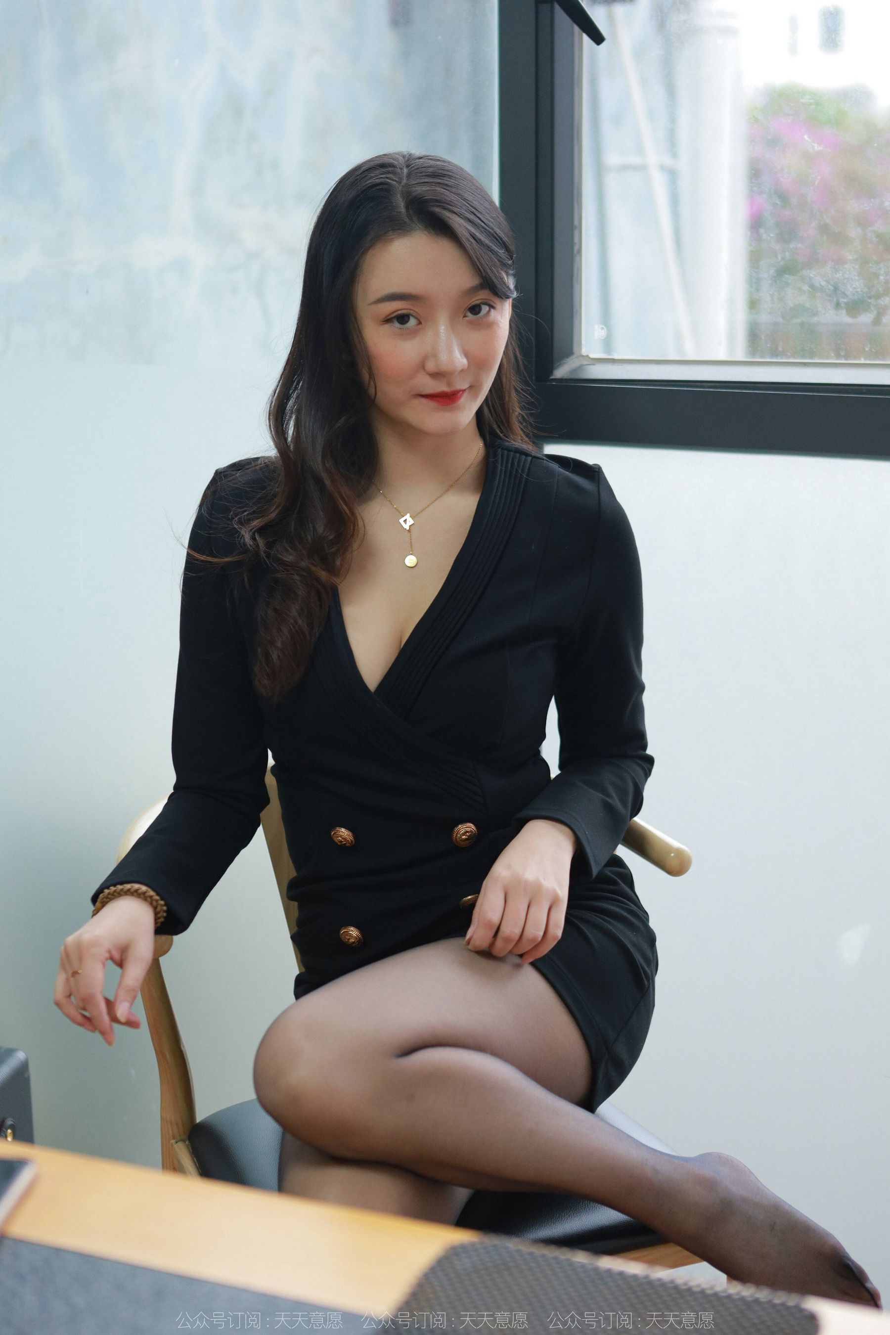 [异思趣向IESS] 模特：秋秋《烈焰高跟鞋》_第4张