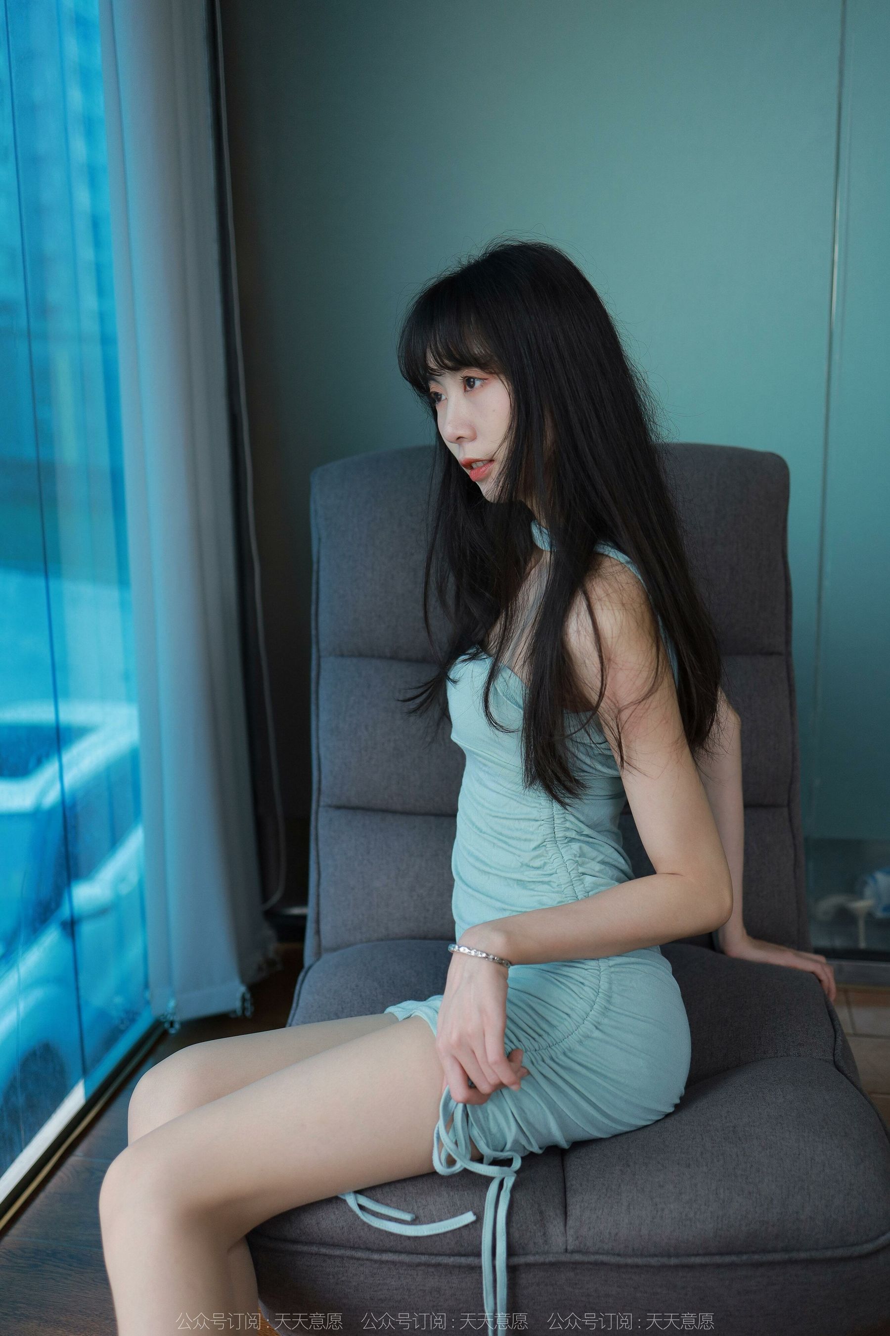 [IESS异思趣向]  模特：团团 《吊带包臀裙》_第2张