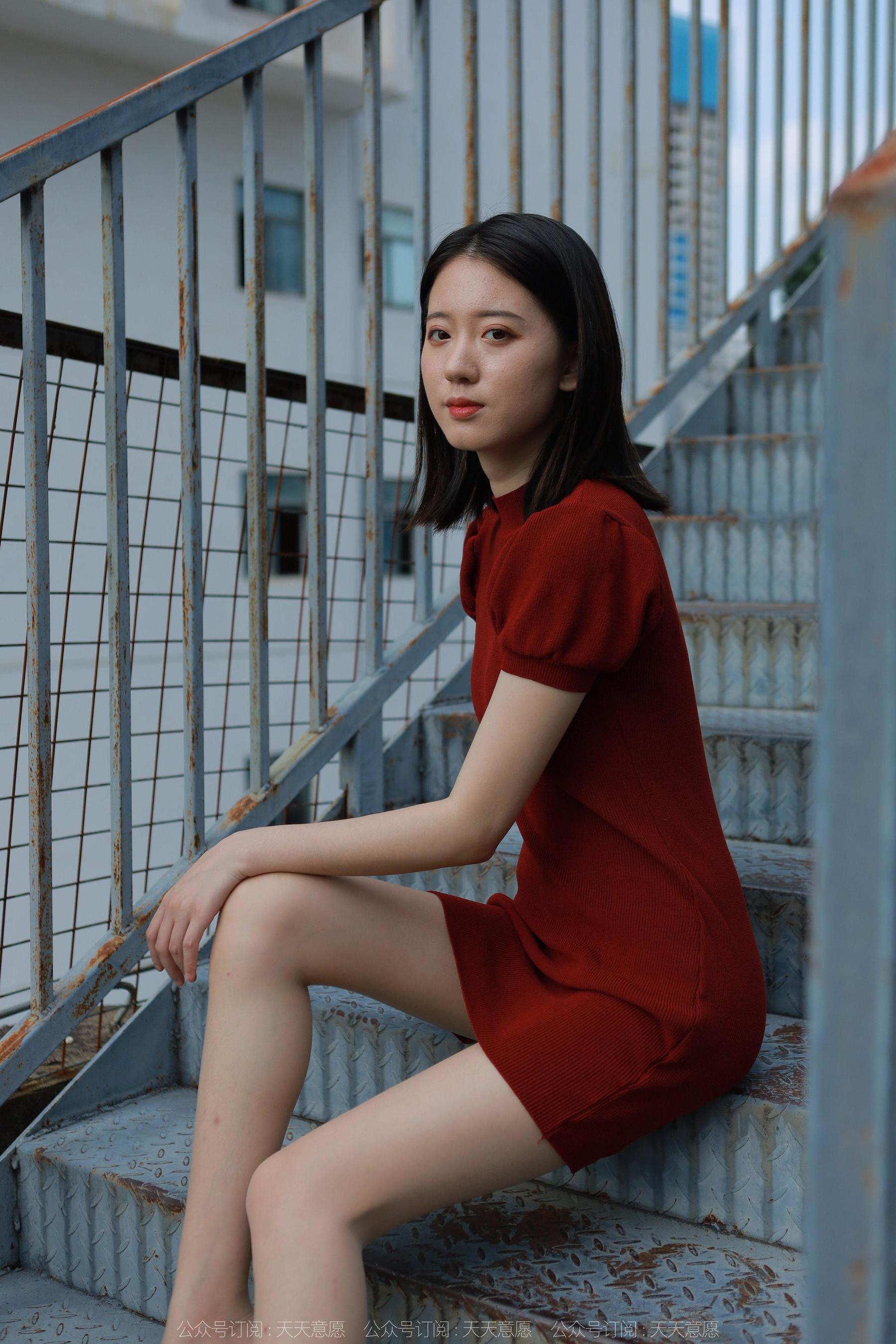 IESS异思趣向 - 模特：红龙 《新人报道》_第2张