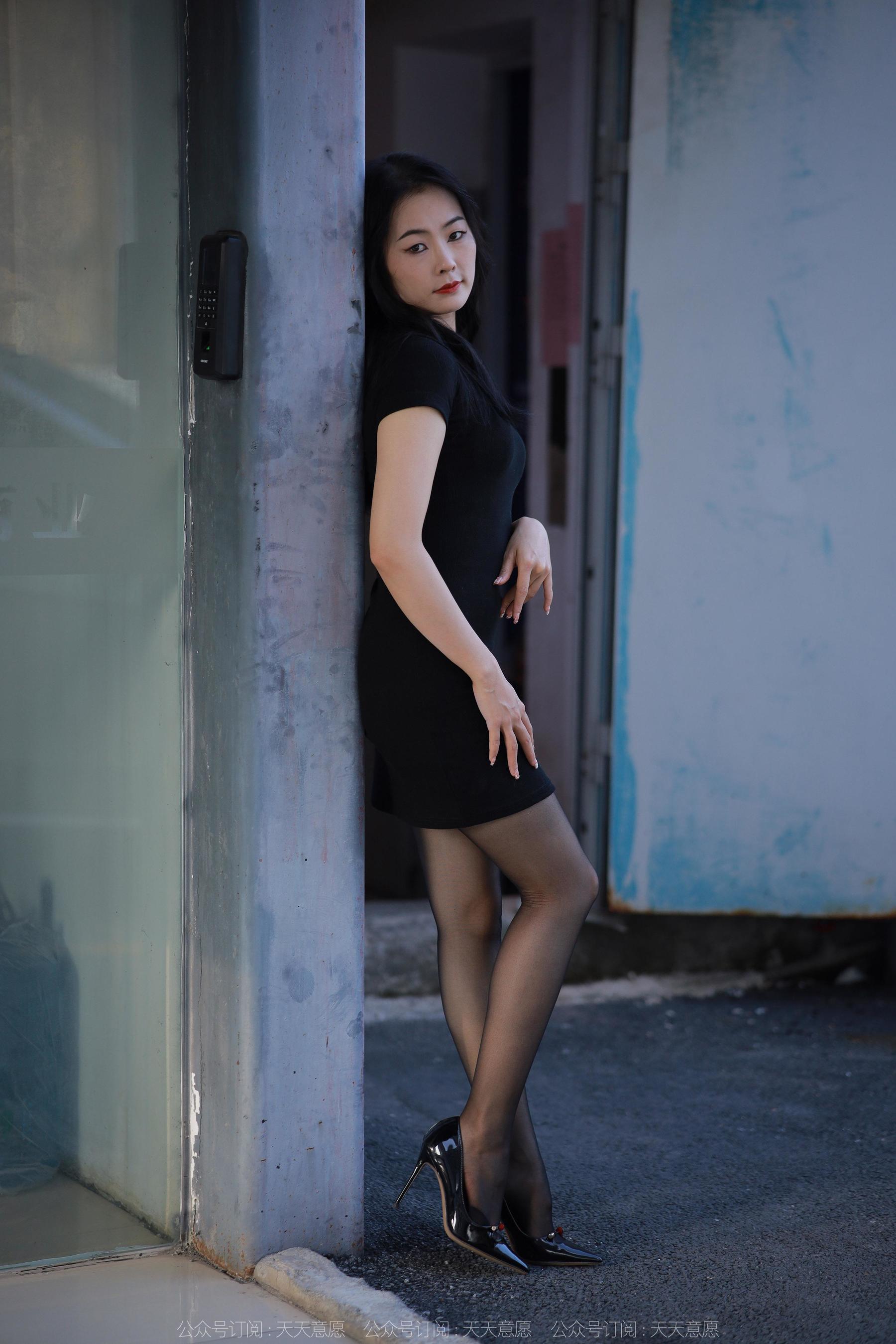 IESS异思趣向 - 模特：小金 《夕阳下的丝念》_第1张