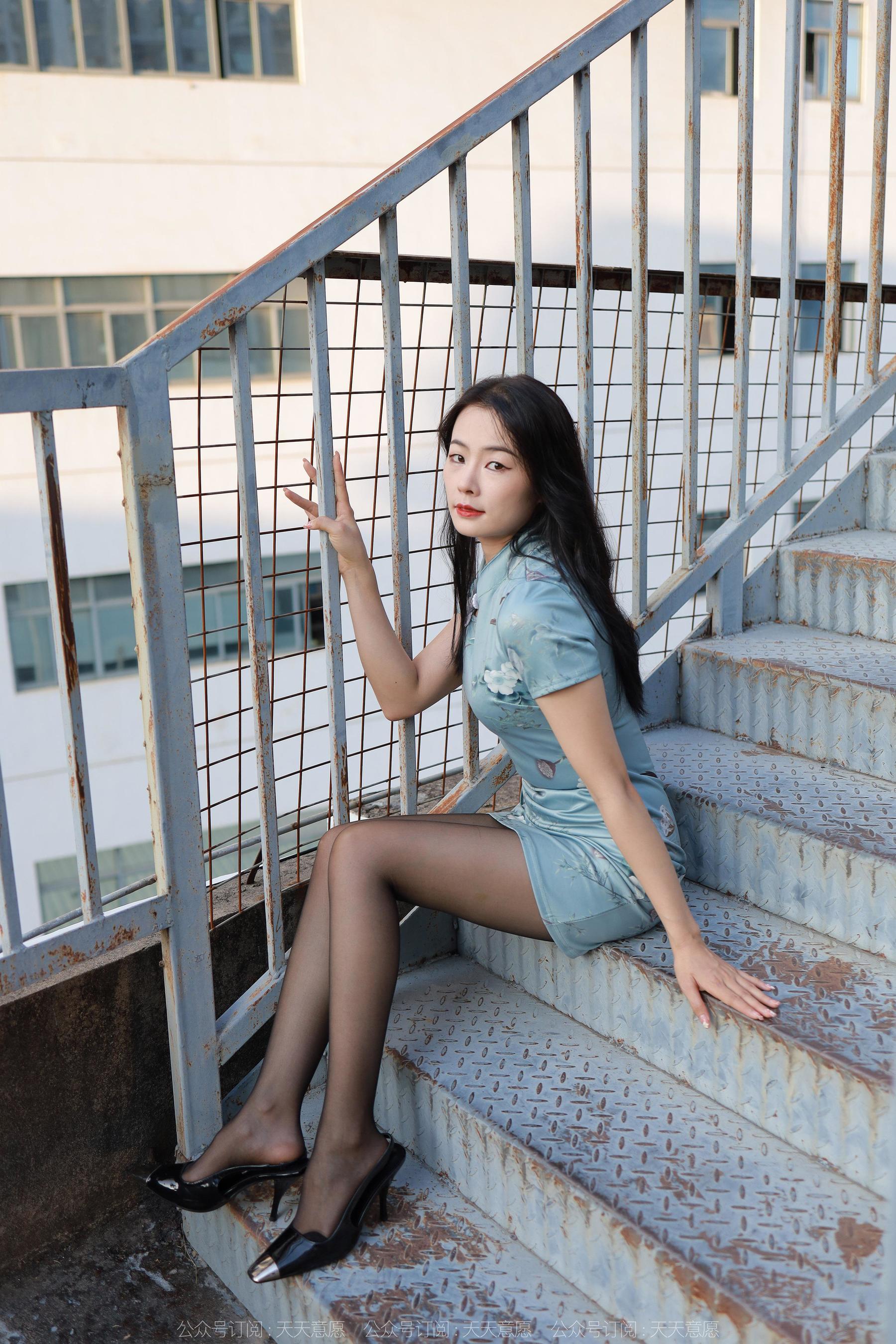 IESS异思趣向 - 模特：小金 《窈窕淑女》_第1张