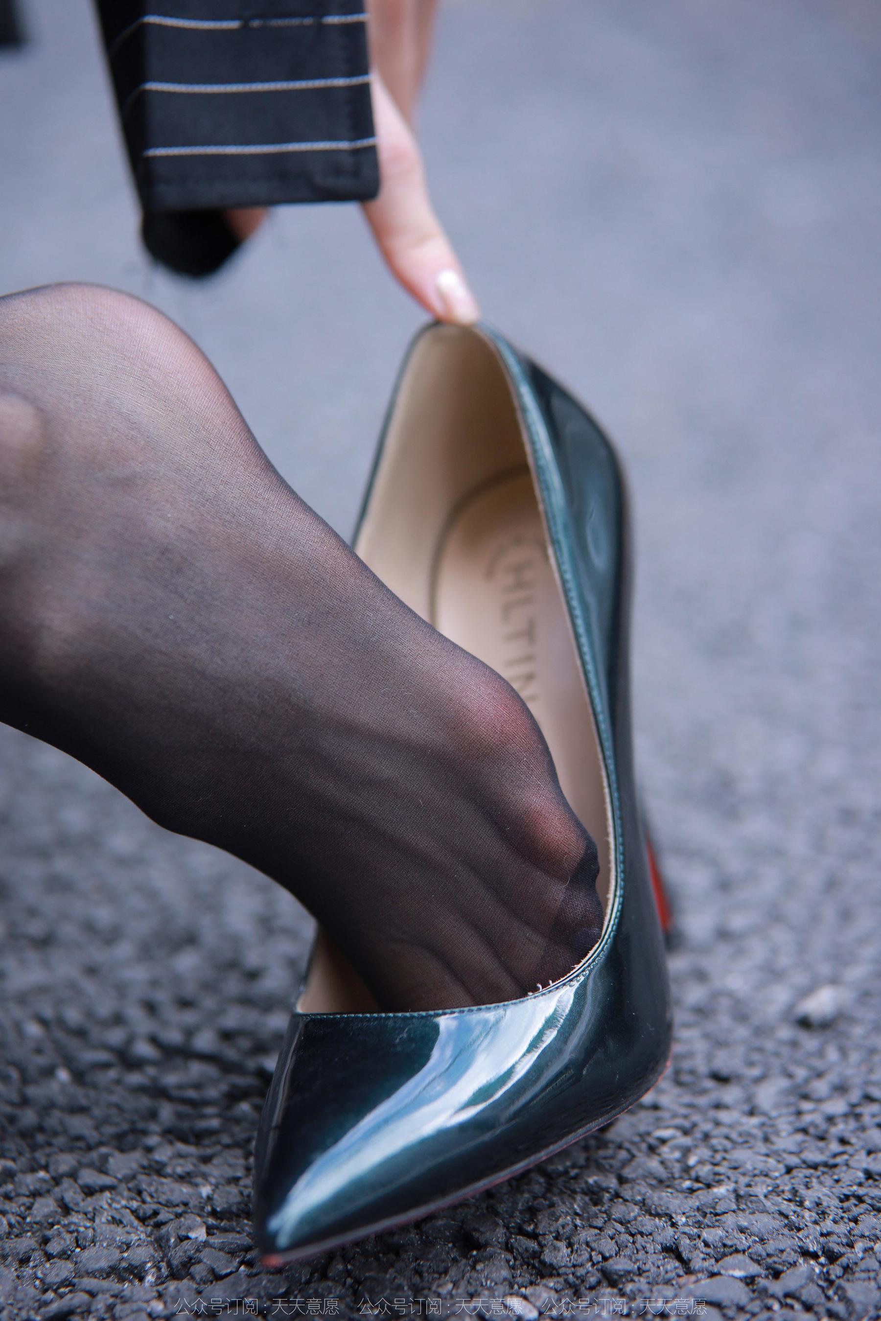 IESS异思趣向 - 模特：小六 《爱的跟随》_第1张