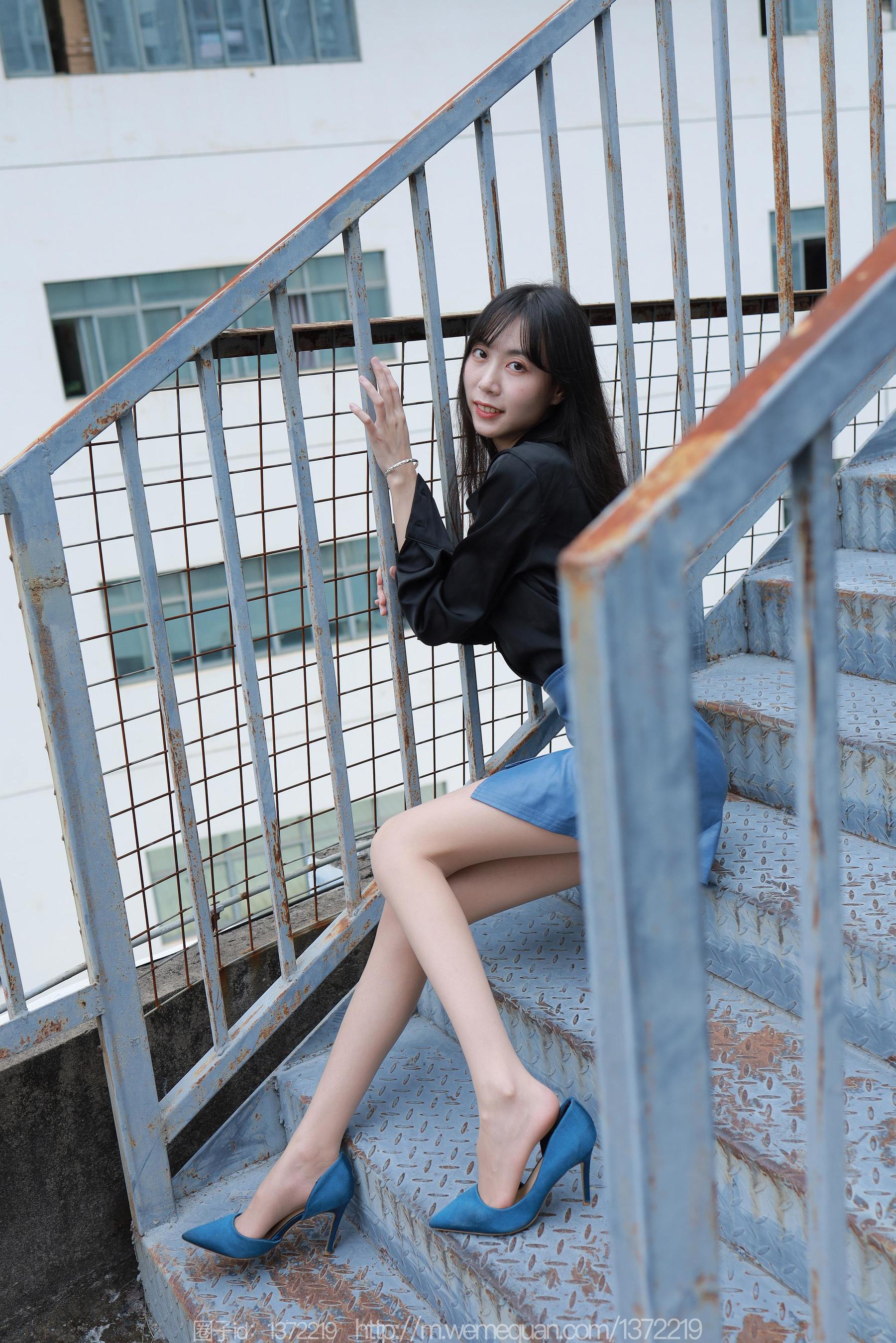 IESS异思趣向 - 模特：团团 《迷人的蓝色》_第1张