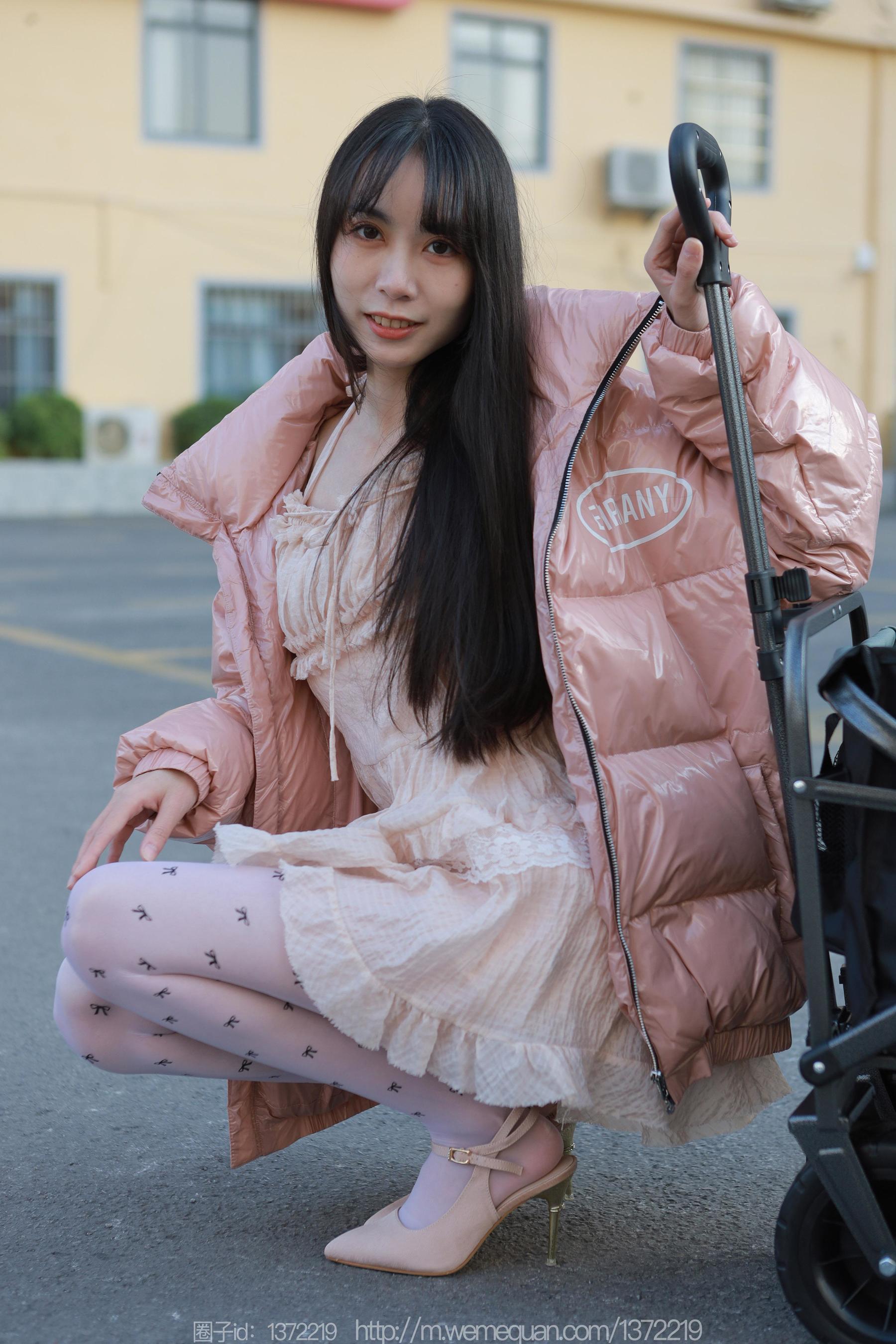 IESS异思趣向 - 模特：团团 《长腿推车》_第2张