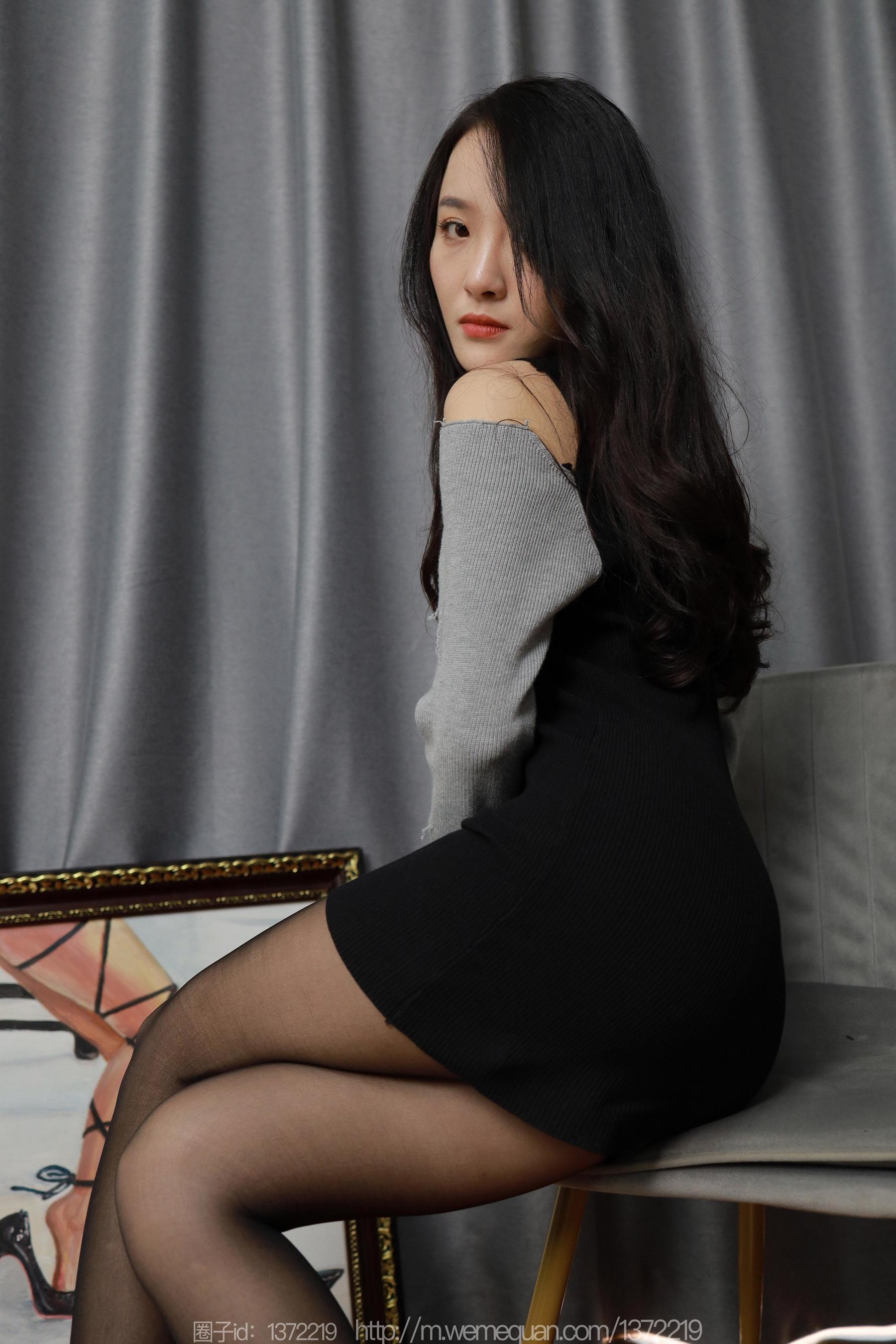 IESS异思趣向 - 模特：婉萍 《长腿画中人》_第1张