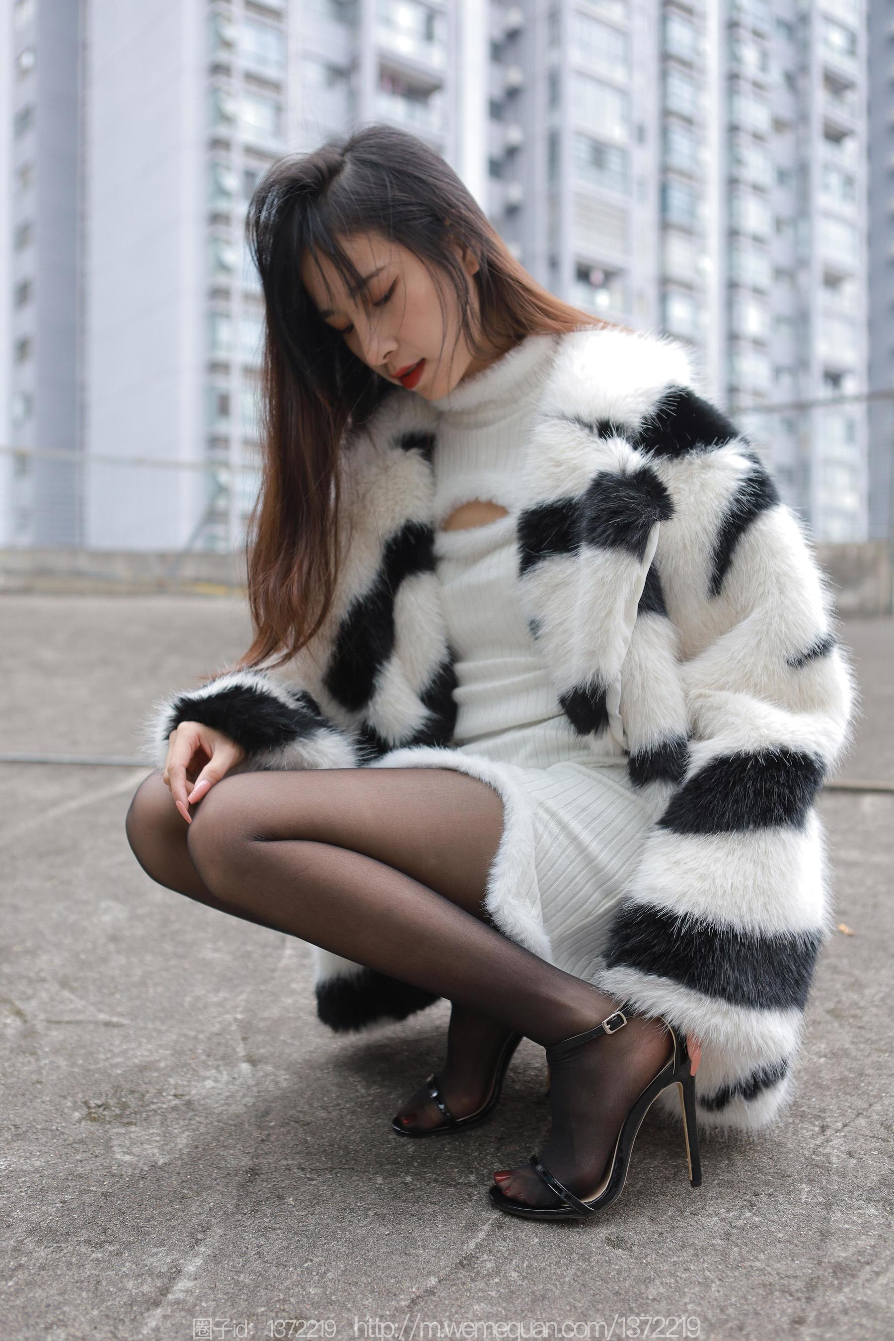 IESS异思趣向 - 模特：美子 《冬季穿搭》_第3张