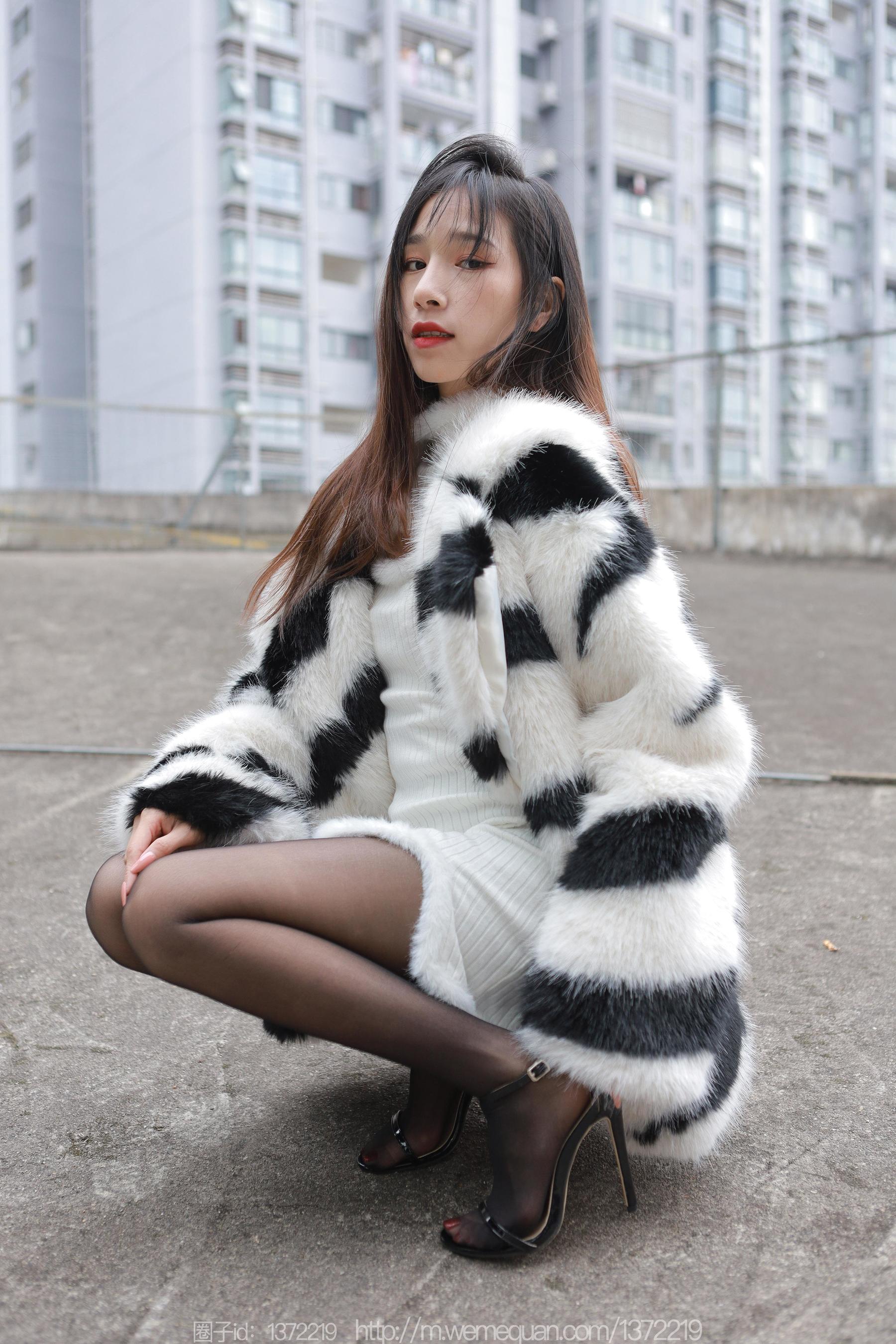 IESS异思趣向 - 模特：美子 《冬季穿搭》_第5张