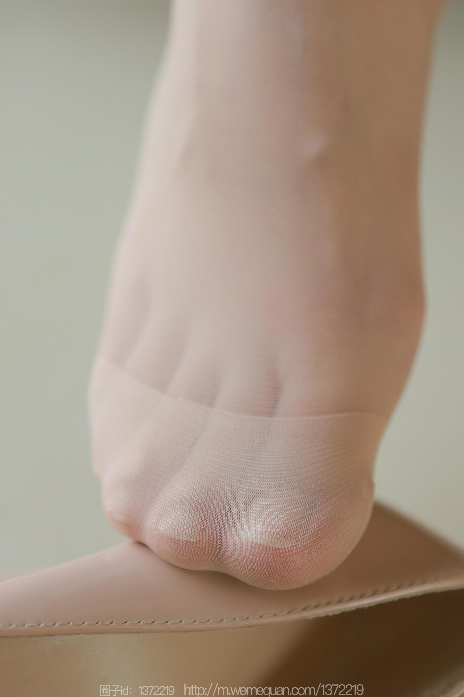 IESS异思趣向 - 模特：小婕 《可爱白月光》_第3张