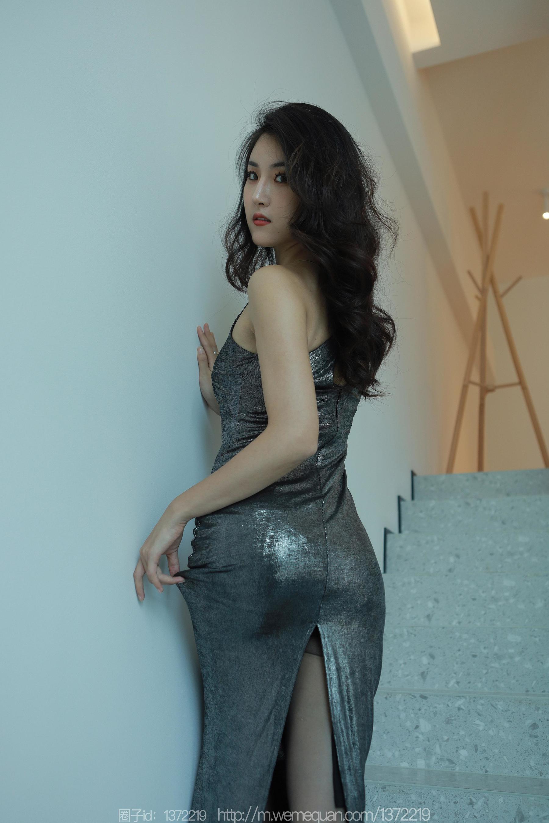 IESS异思趣向 - 模特：小宝 《液体金属裙》_第3张