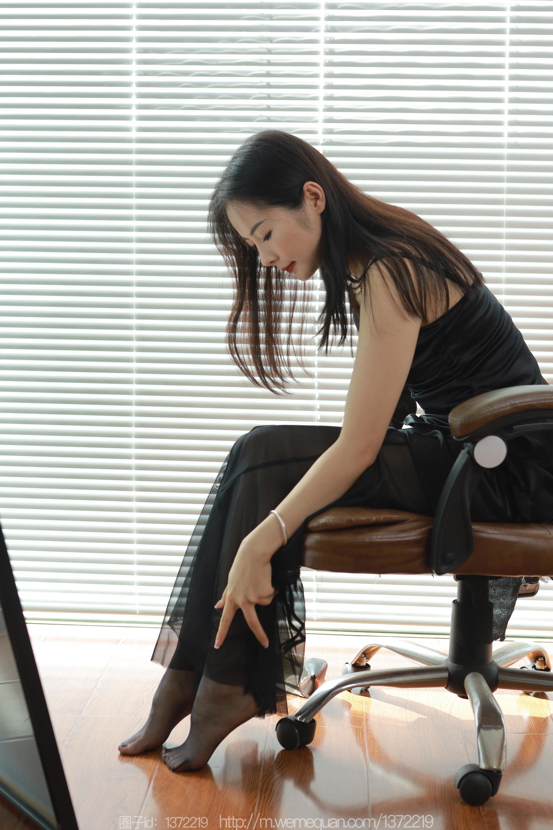 IESS异思趣向 - 模特：小金 《黑色蒙娜丽莎》_第5张