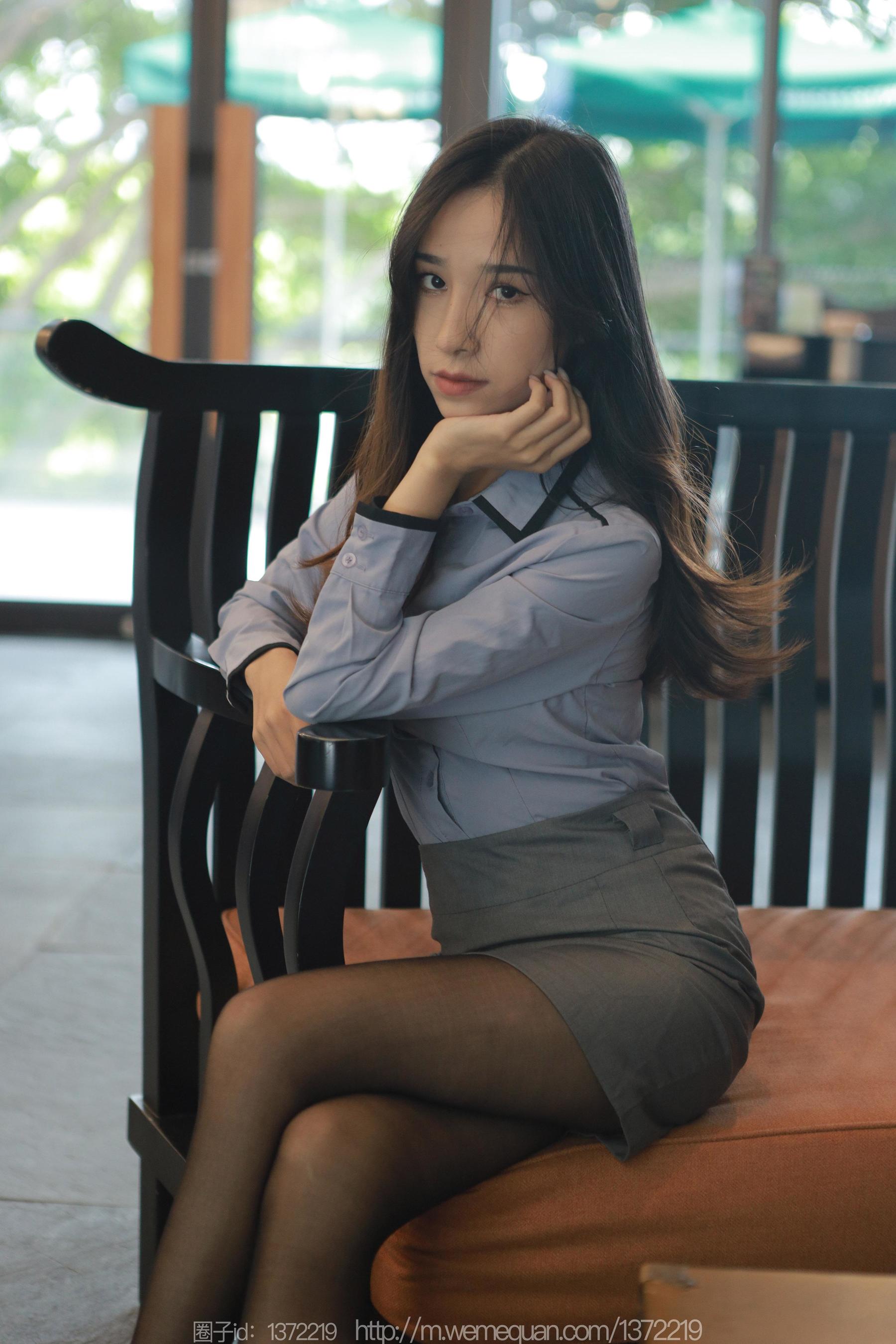 IESS异思趣向 - 模特：美子 《楼梯上的春光》_第2张