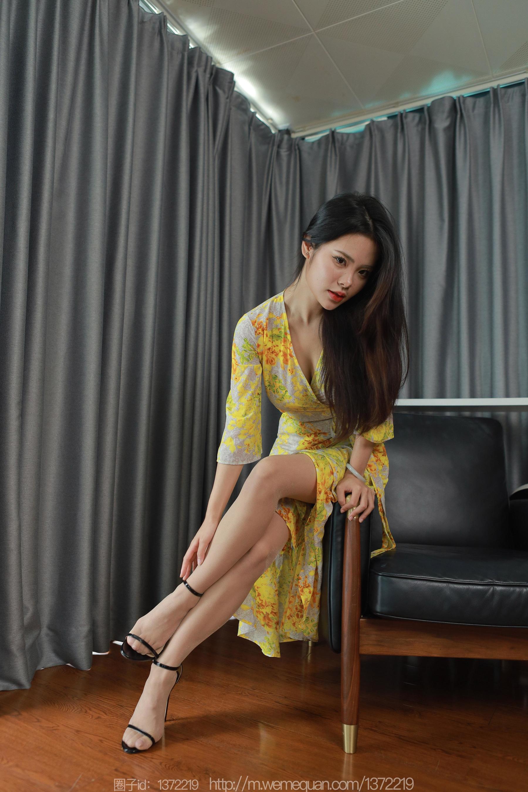 IESS异思趣向 - 模特： 兔兔 《黄色战袍》_第3张