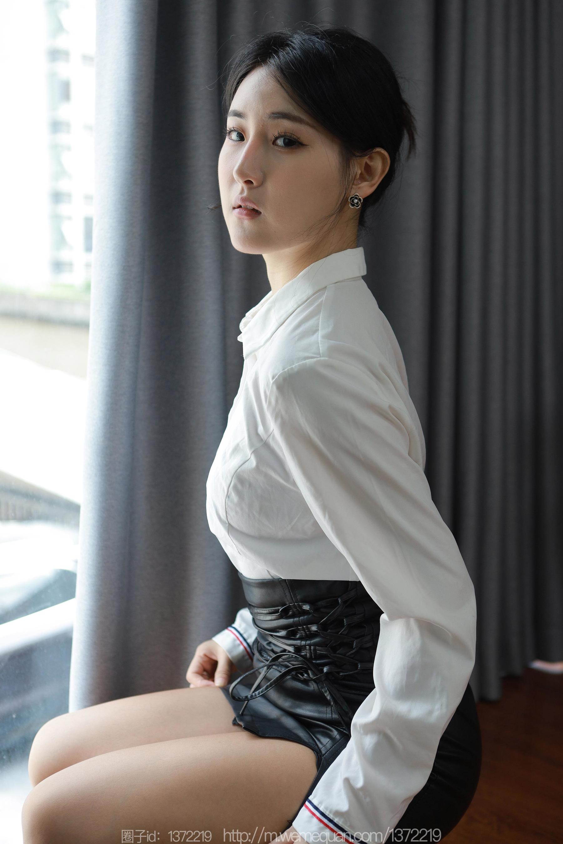 IESS异思趣向 - 模特：小宝 《不开灯的房间》_第2张