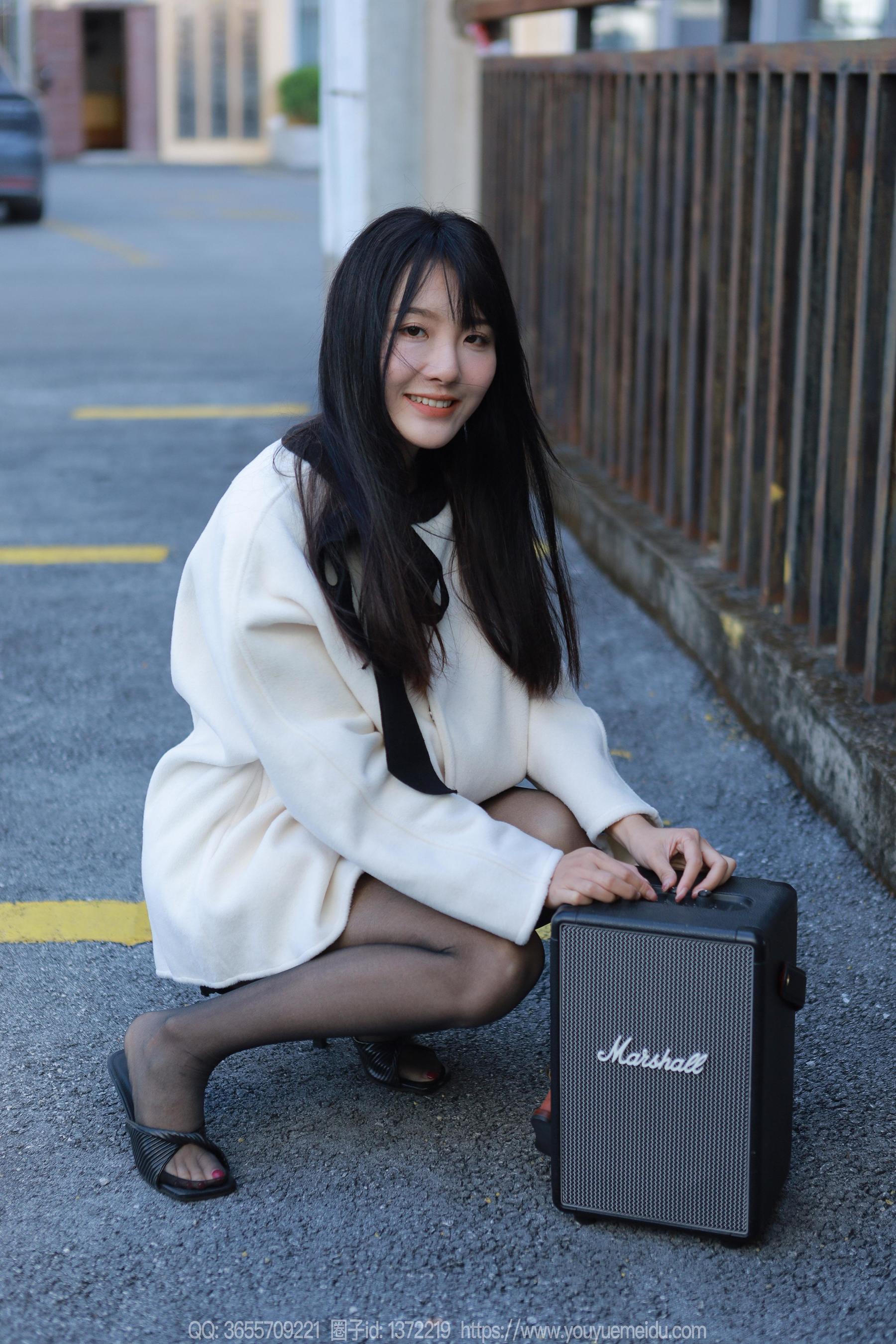 IESS异思趣向 - 模特： 婉萍 《户外音乐》_第4张