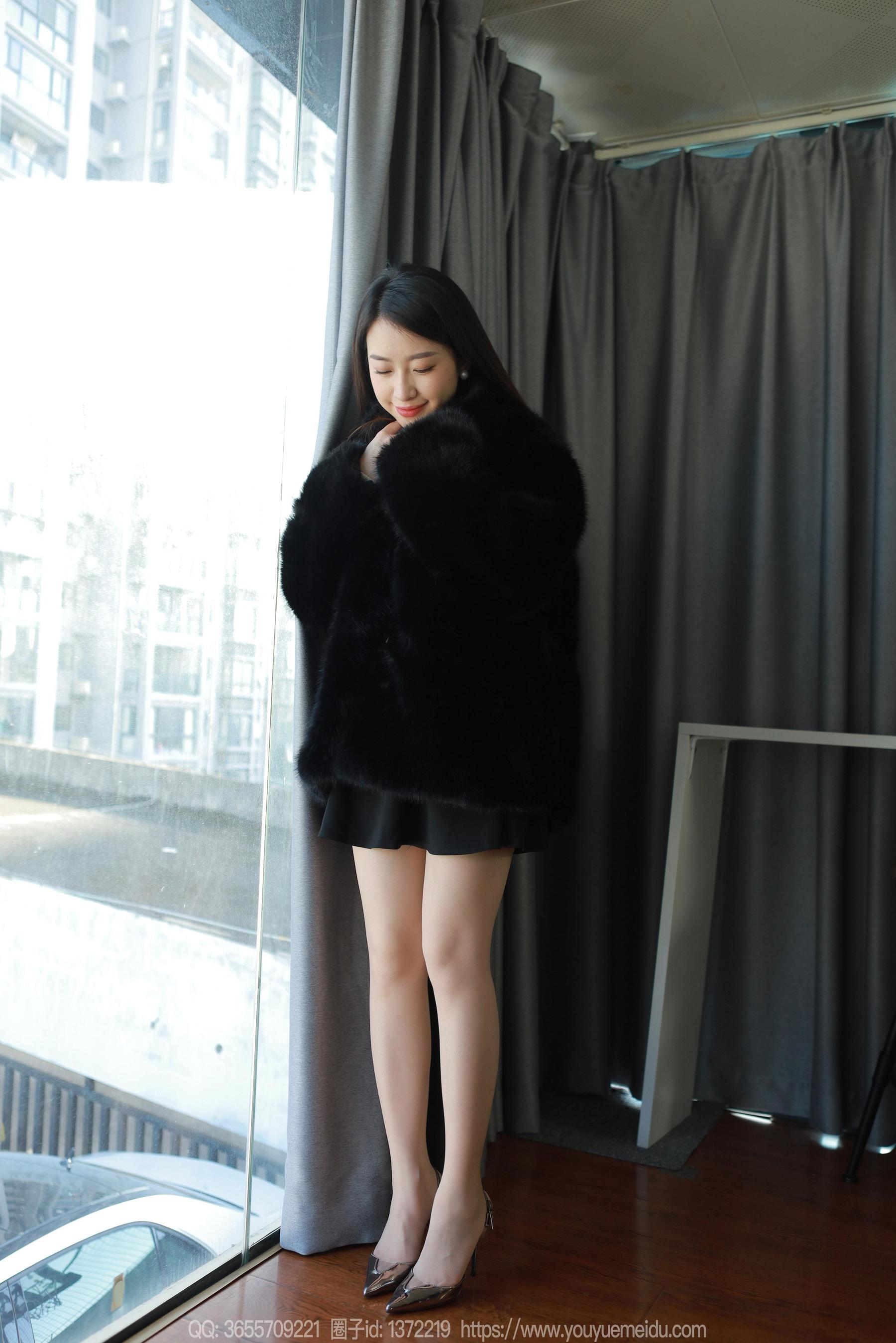 IESS异思趣向 - 模特： 小婕 《黑色大衣》_第4张