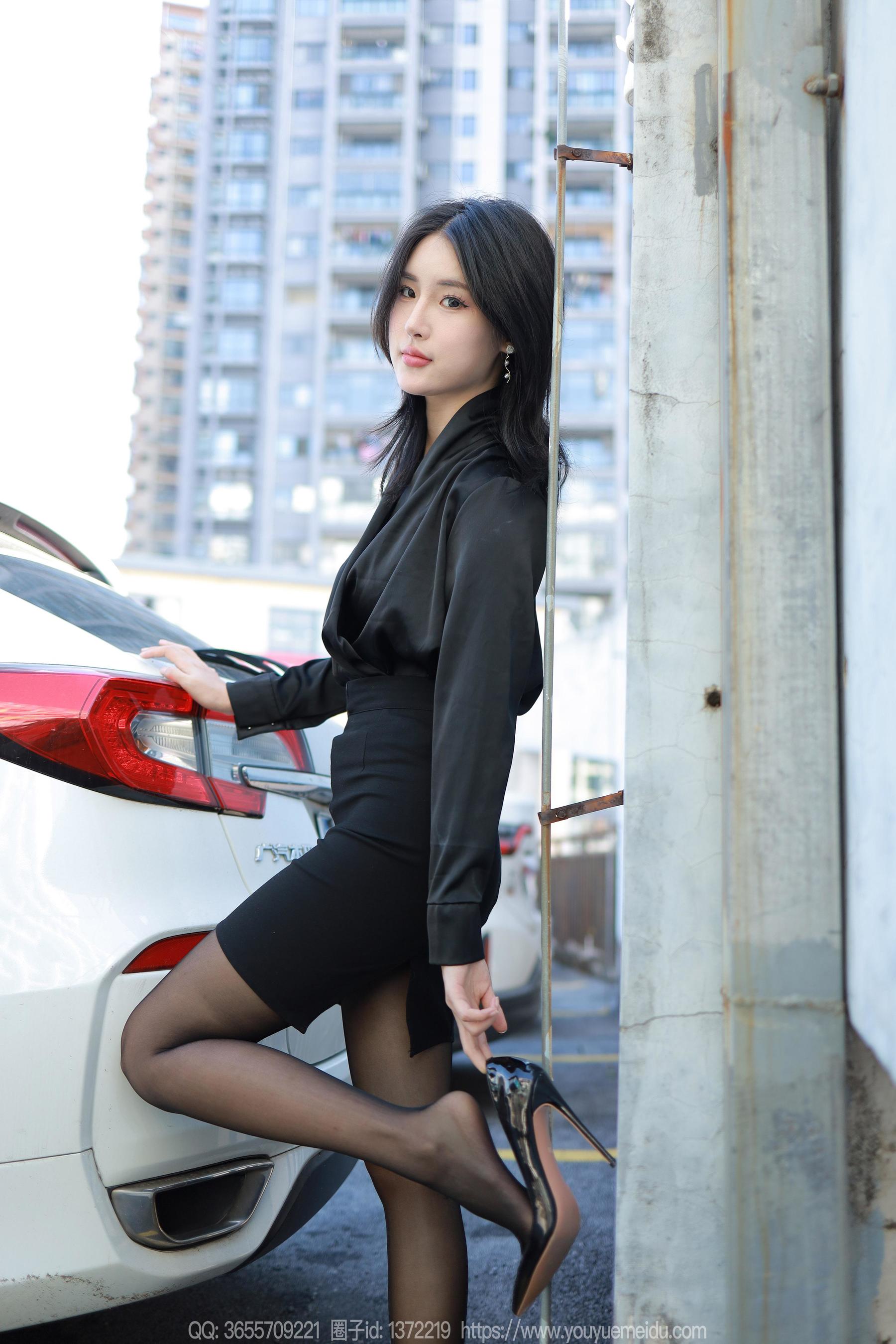 IESS异思趣向 - 模特： 小宝 《有事车上说》_第2张