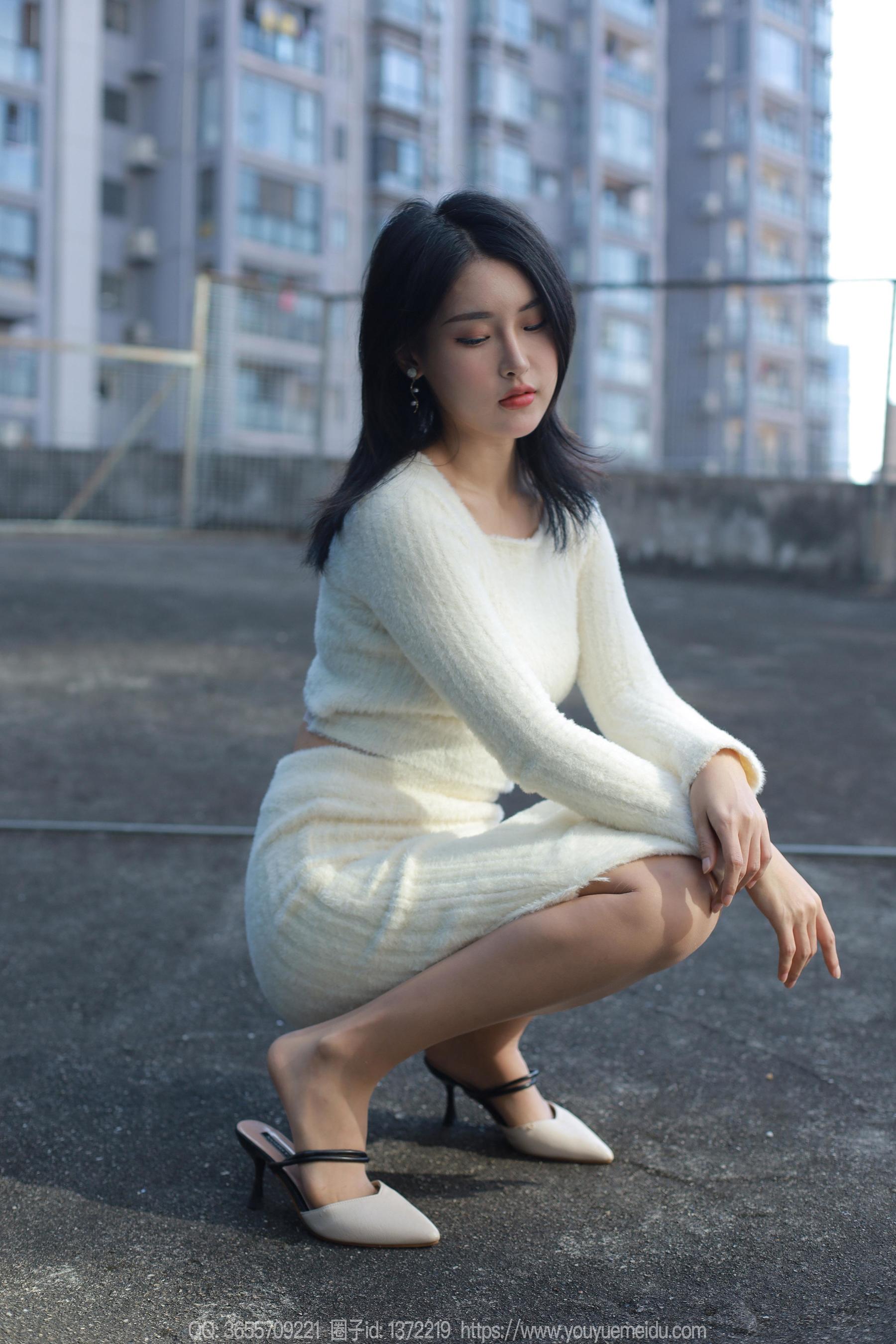 IESS异思趣向 - 模特： 小宝 《雪白的毛衣》_第2张