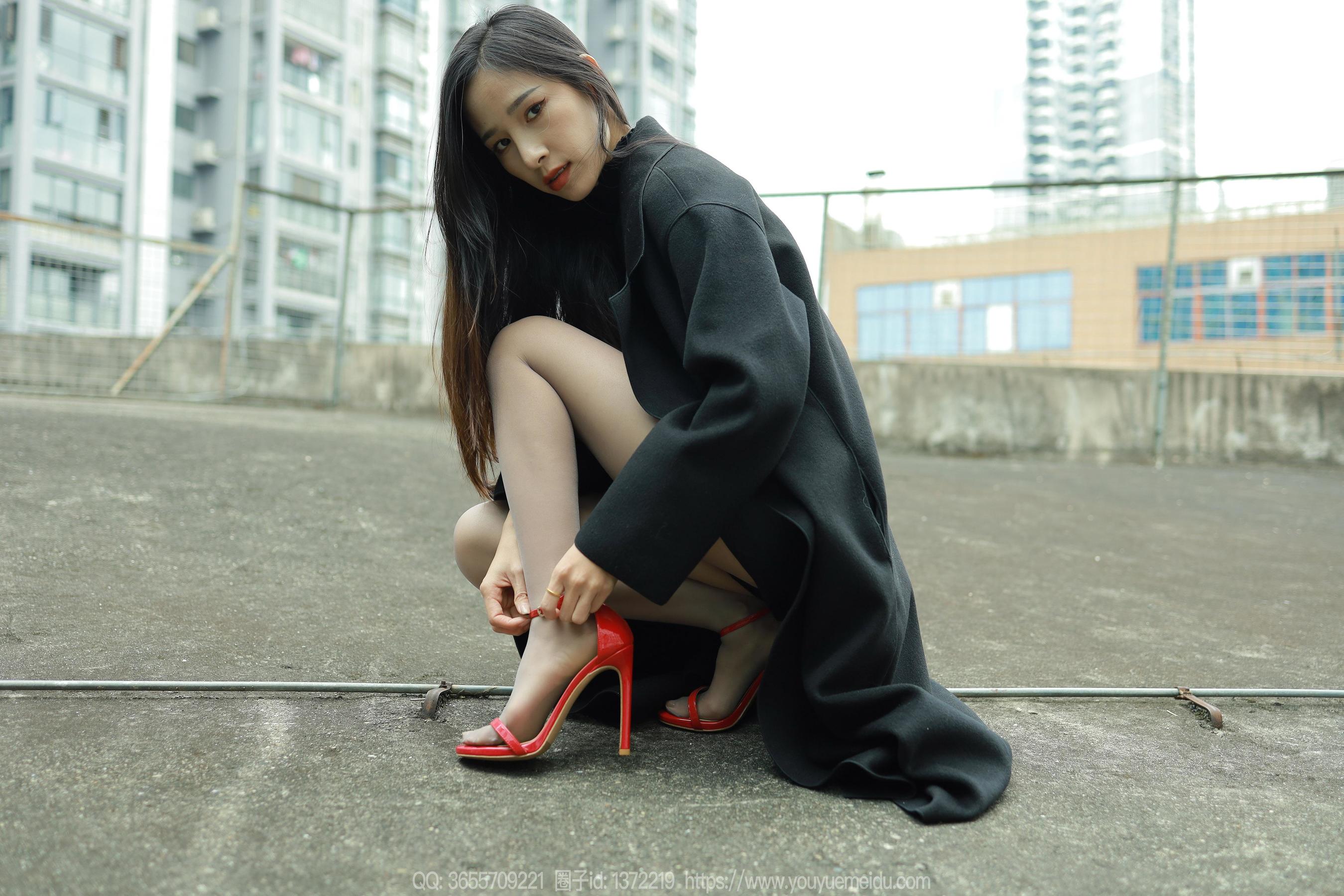 IESS异思趣向 - 模特： 美子 《黑衣园丁》_第5张