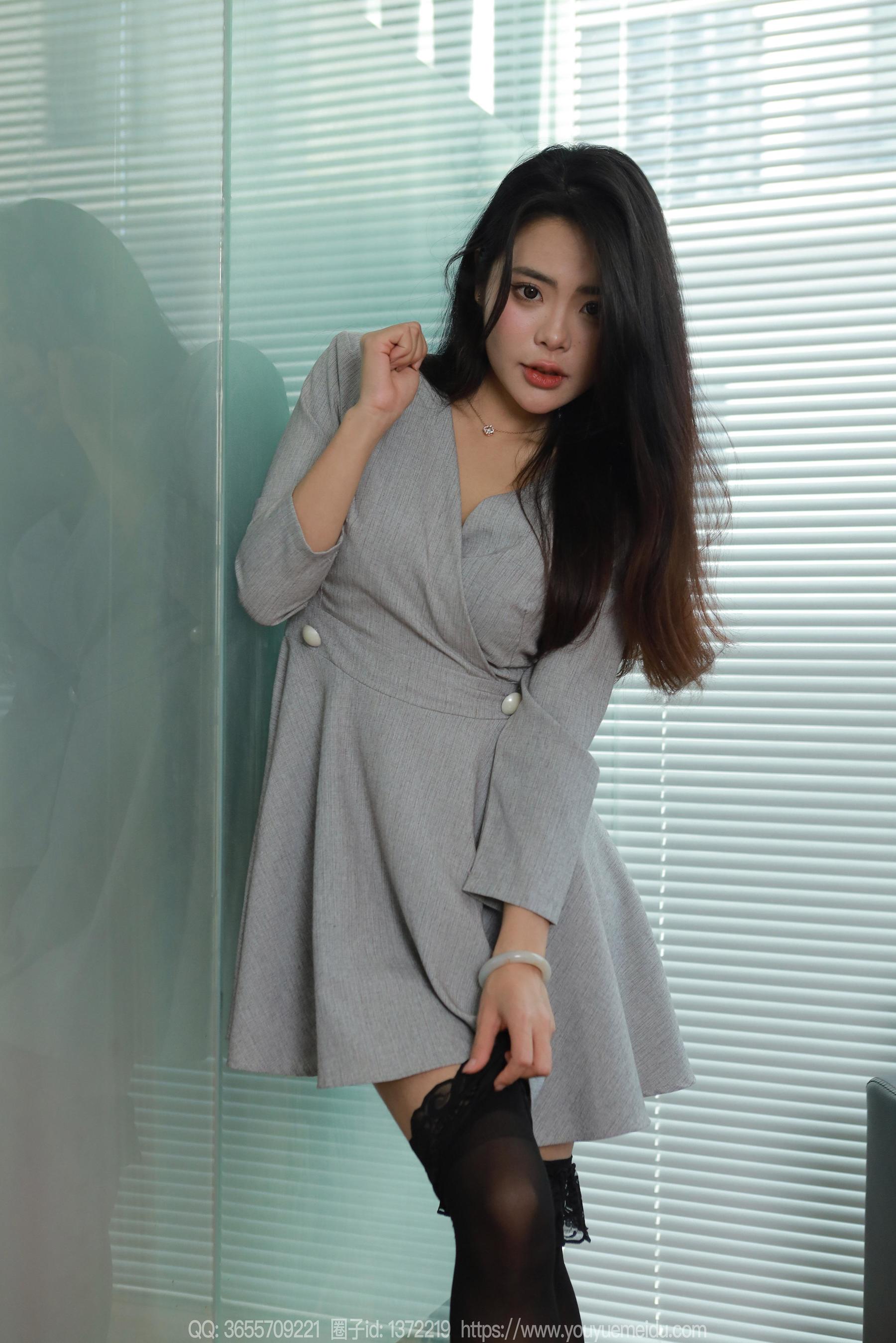 IESS异思趣向 - 模特： 兔兔 《绑定工作》_第1张