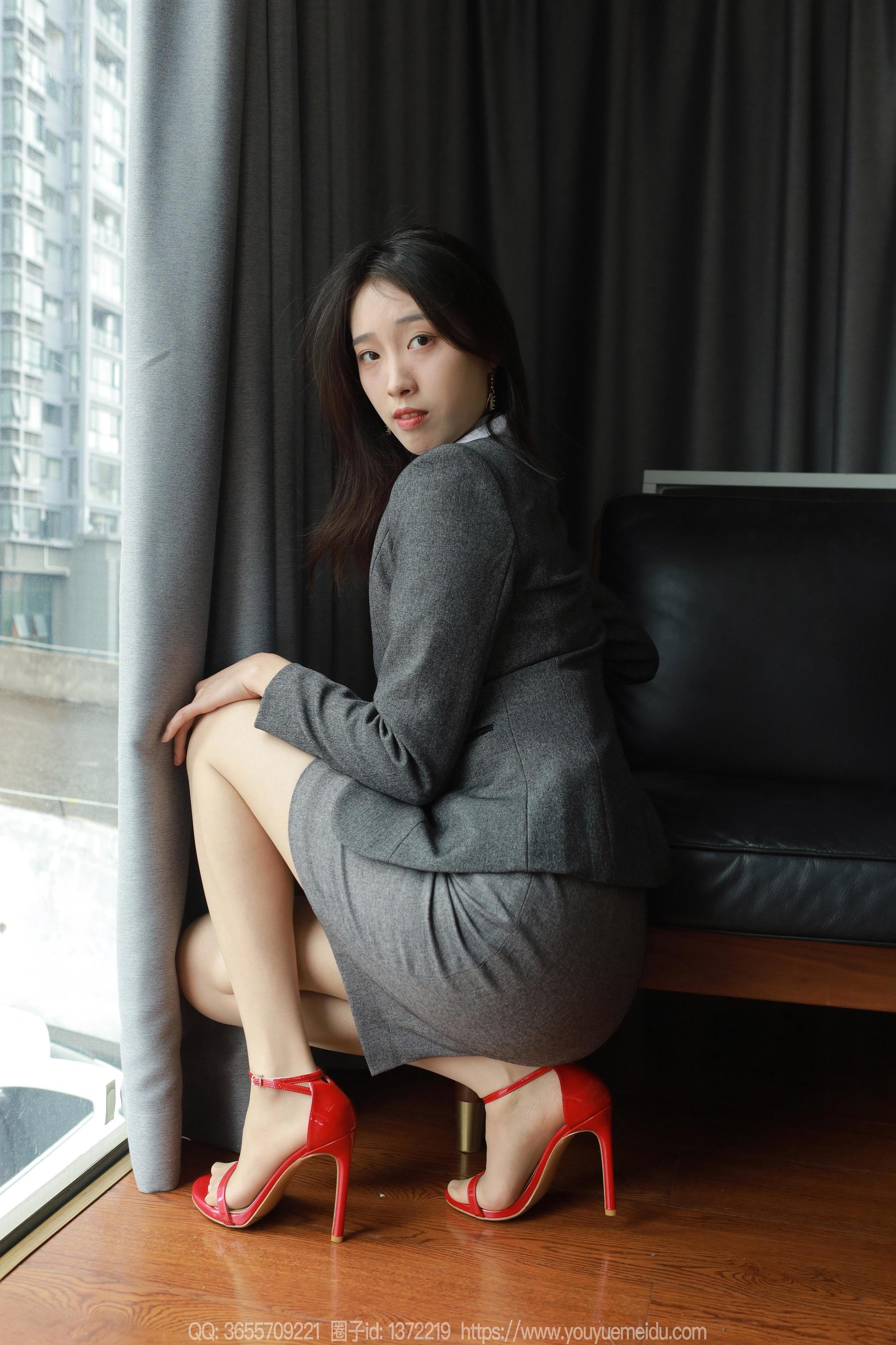 IESS异思趣向 - 模特： 小九 《OL制服（下）》_第5张