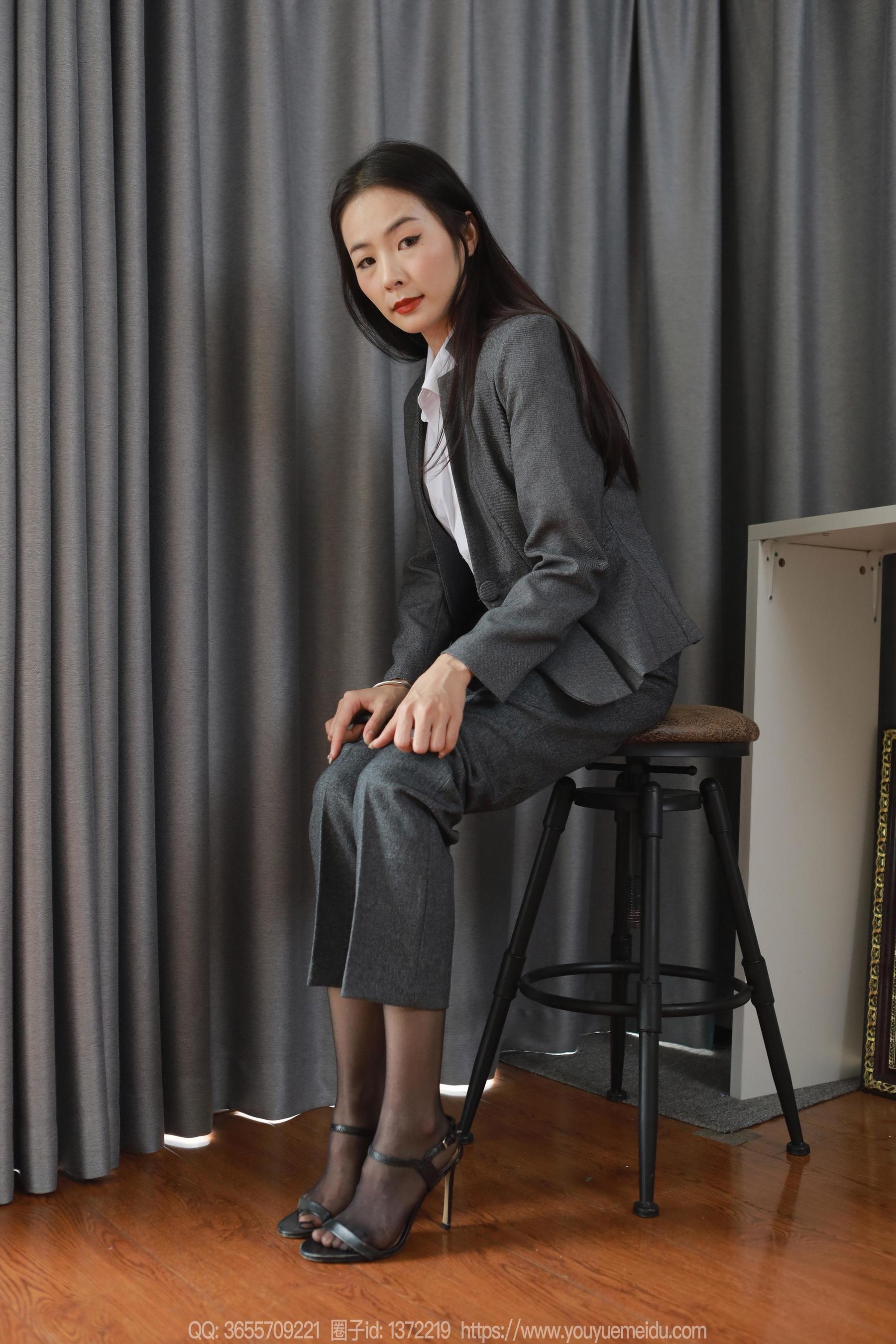 IESS异思趣向 - 模特： 小金 《裤里嘿斯》_第4张