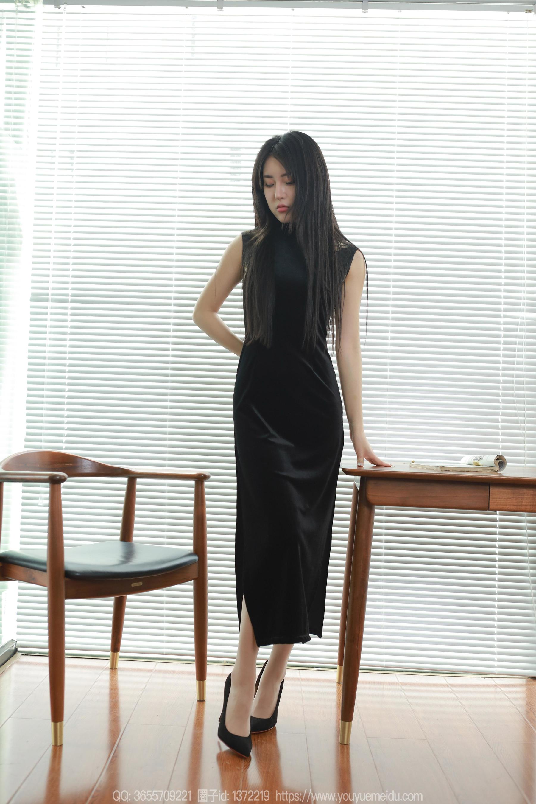 IESS异思趣向 - 模特： 小宝 《黑长直》_第1张