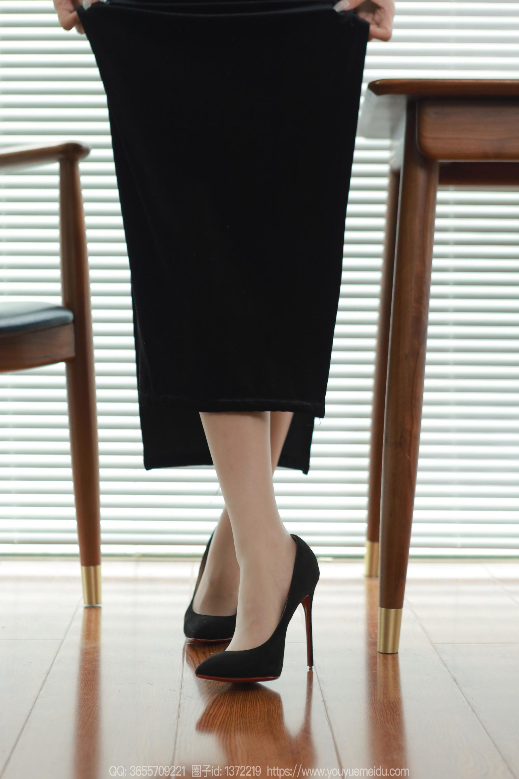 IESS异思趣向 - 模特： 小宝 《黑长直》_第2张