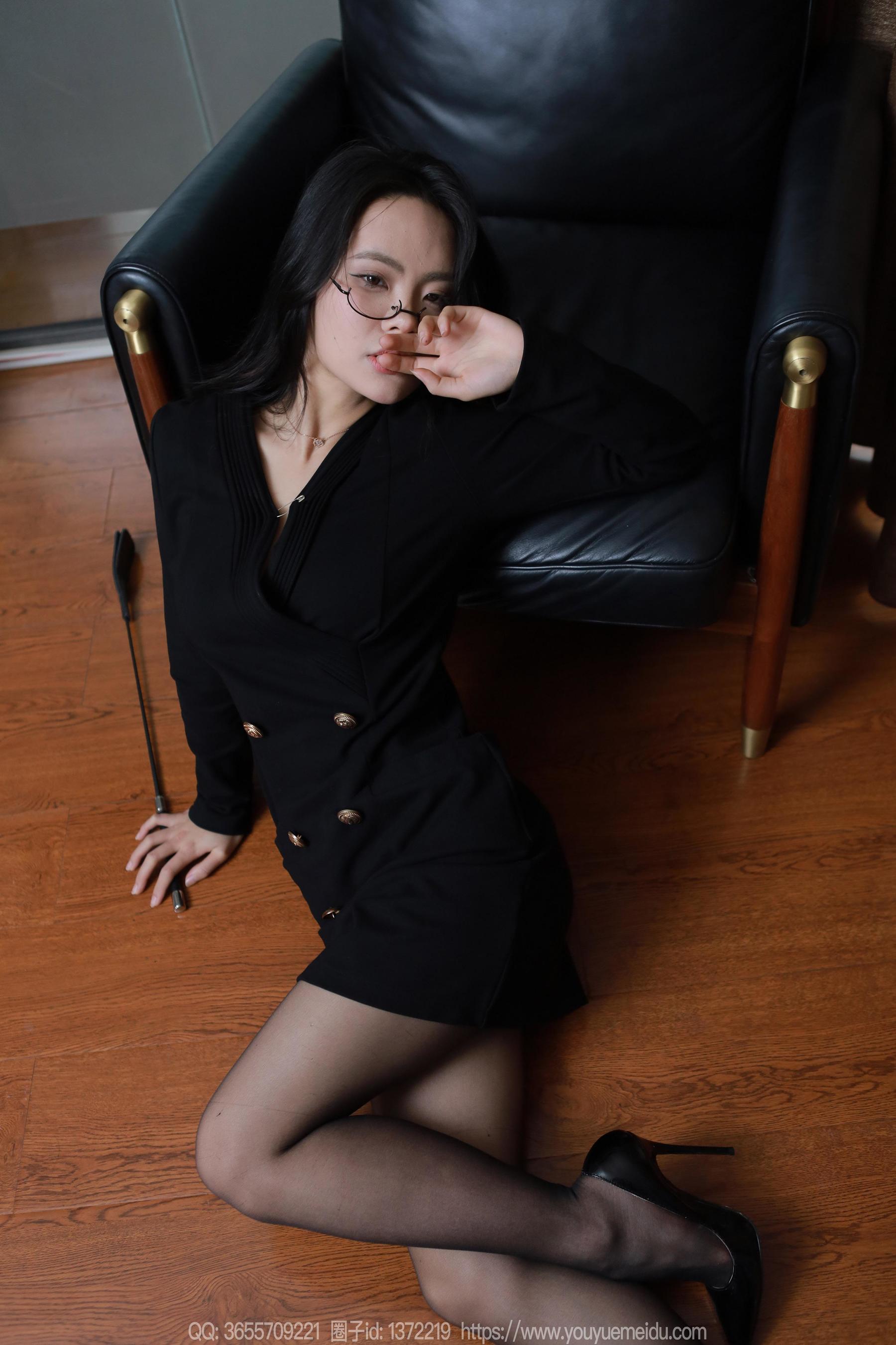 IESS异思趣向 - 模特： 兔兔 《魅惑黑衣》_第3张