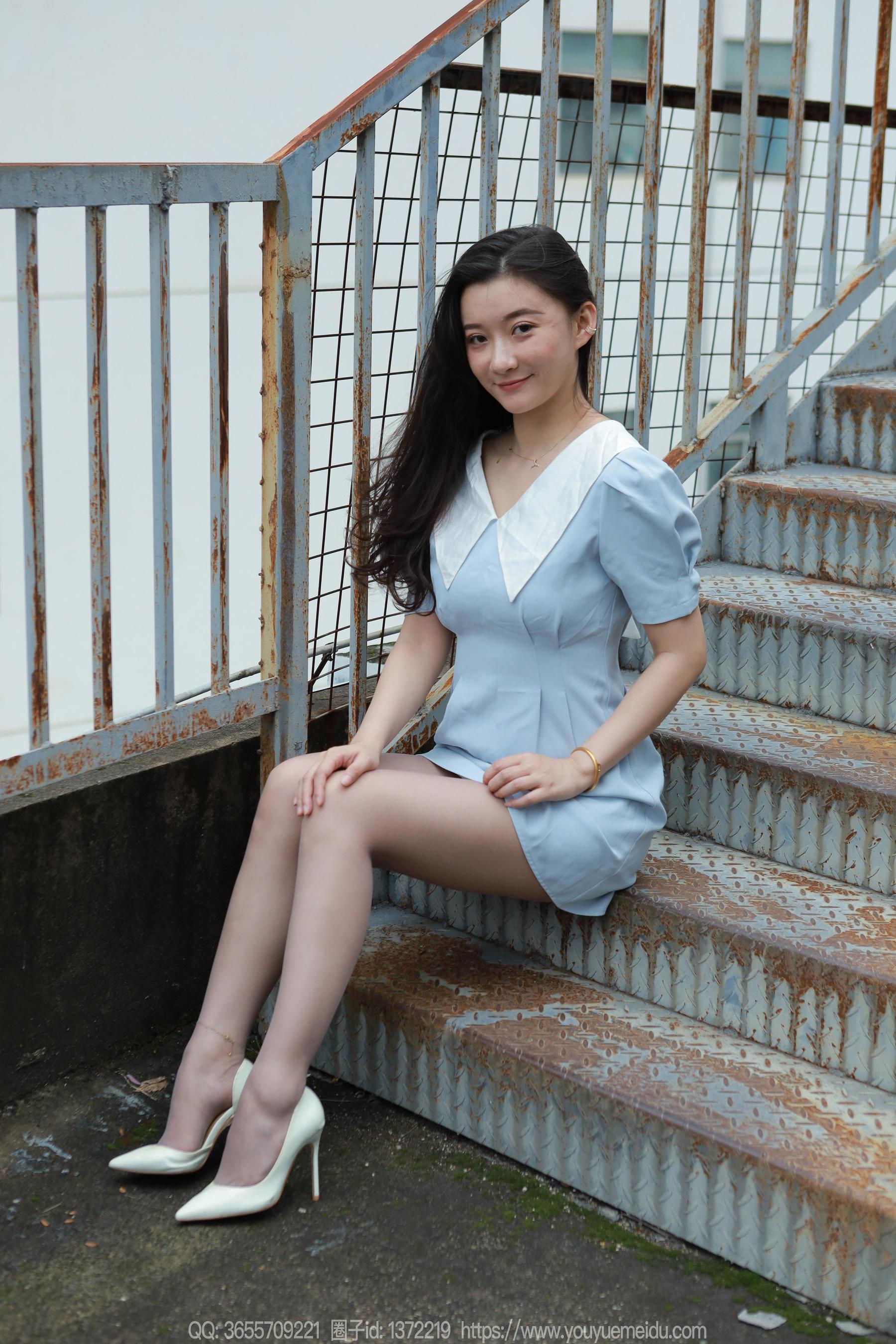 IESS异思趣向 - 模特： 秋秋 《蓝裙甜妹》_第2张