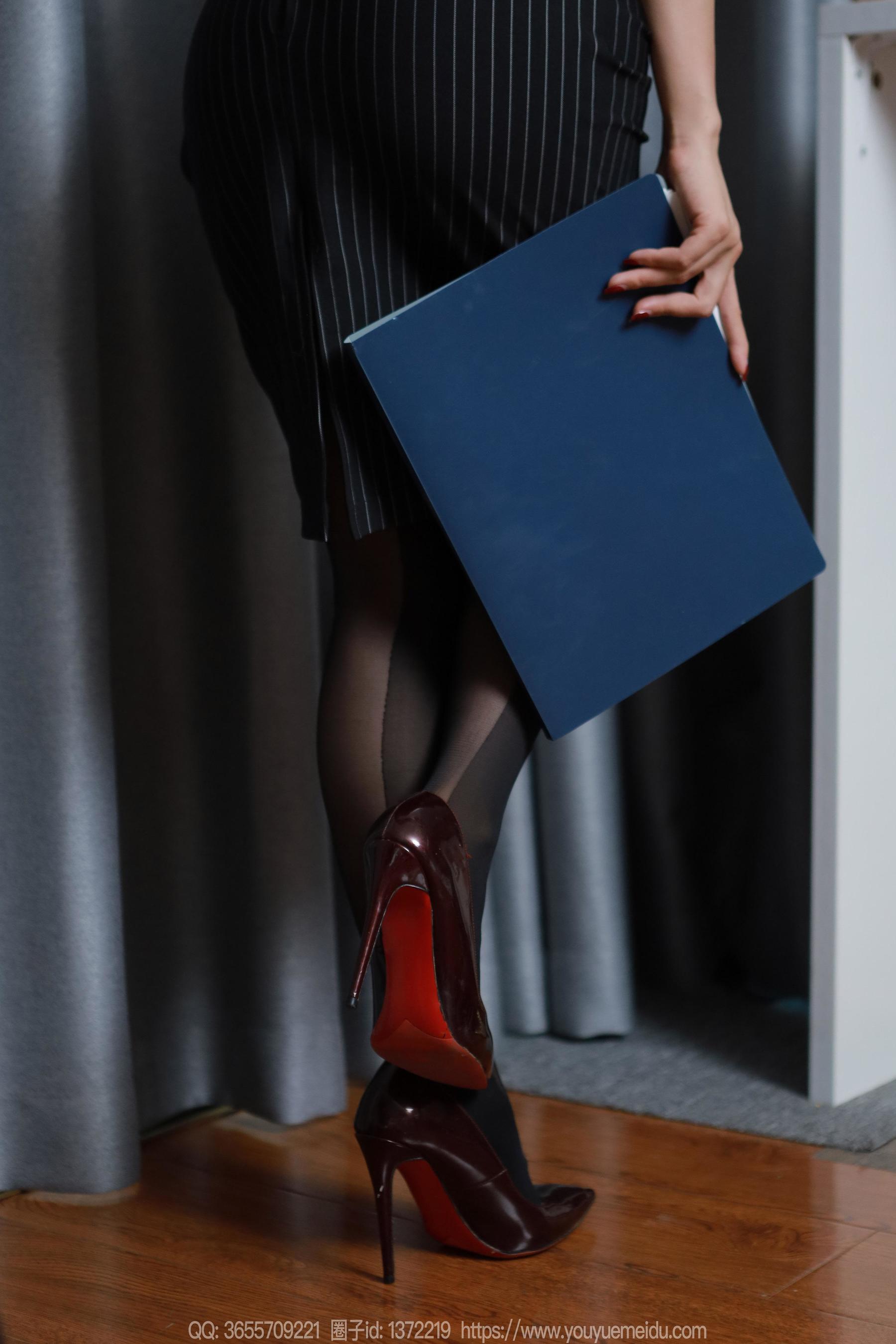 IESS异思趣向 - 模特： 兔兔 《火辣女秘》_第3张